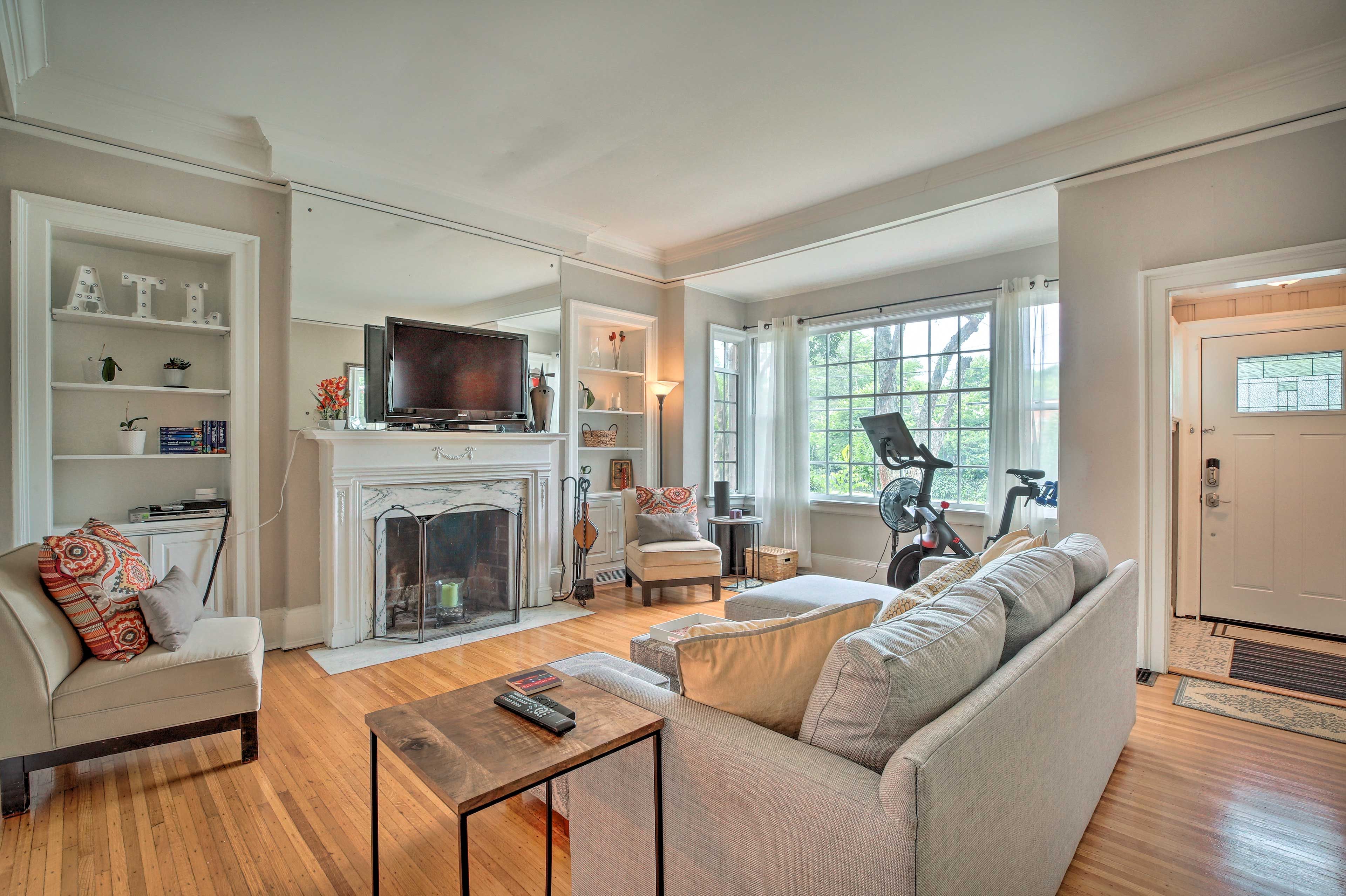 Atlanta Vacation Rental | 1,322 Sq Ft | 1BR | 1.5BA | Single Story