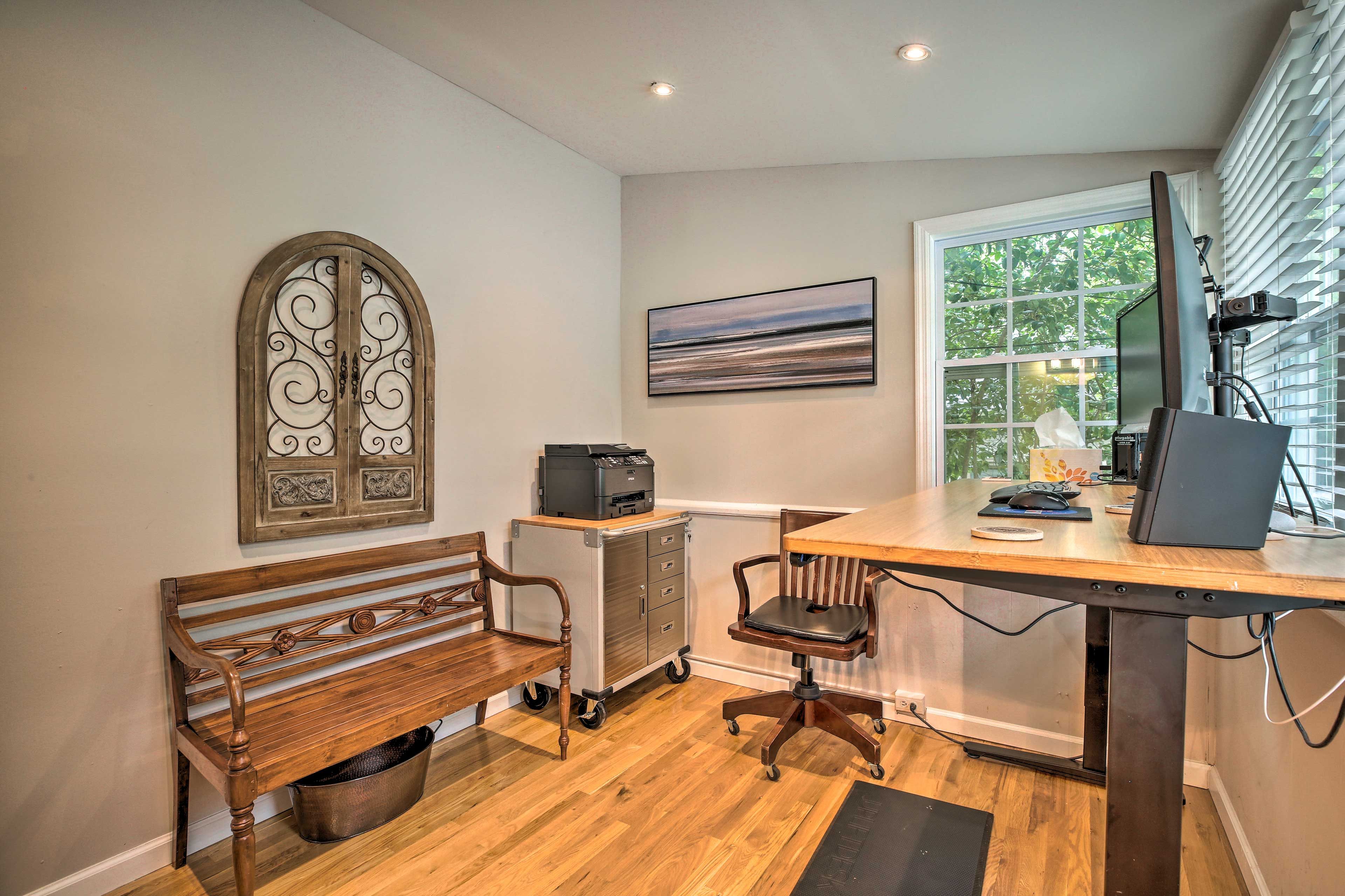 Home Office | Standing Desk