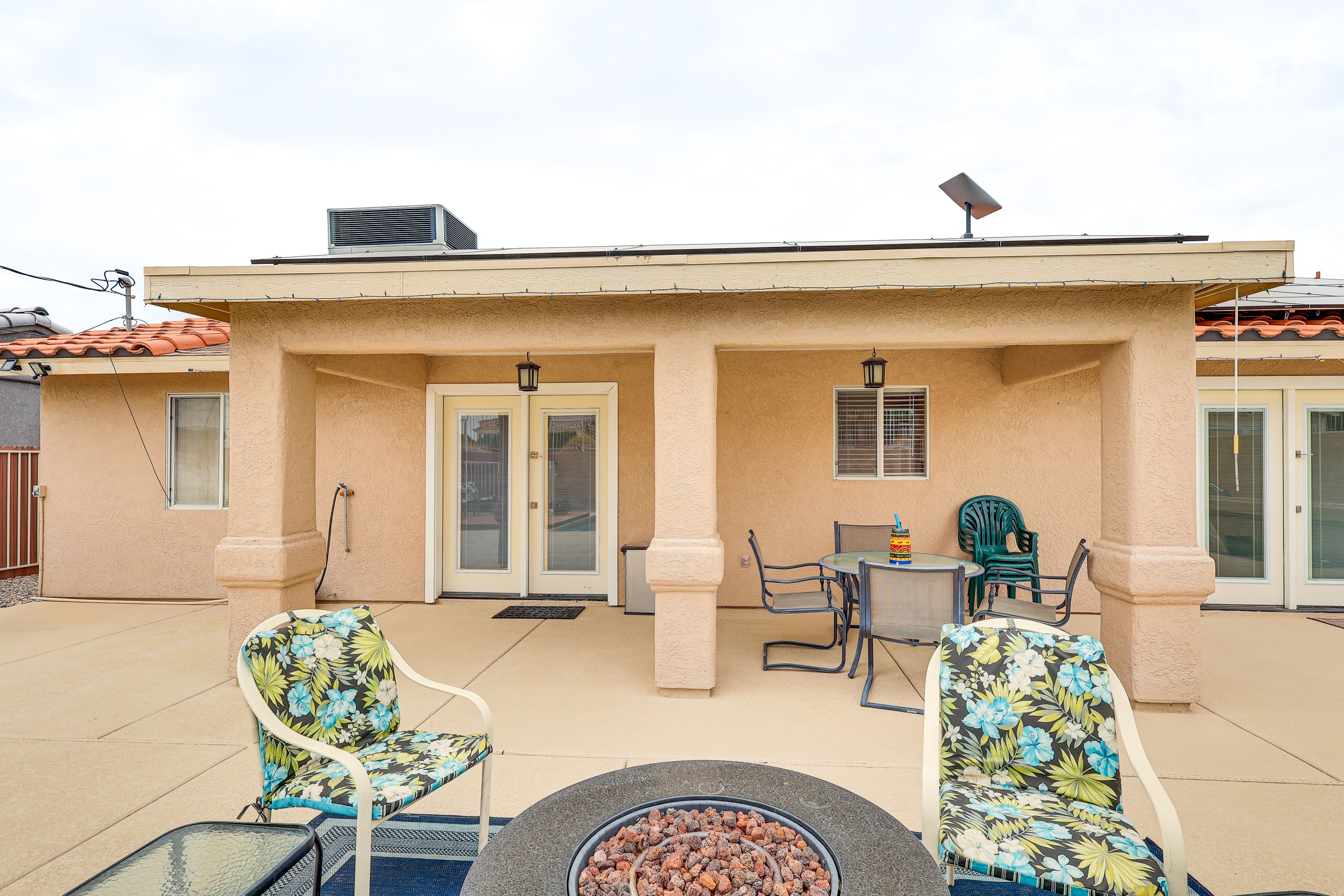 Patio | Gas Grill | Fire Pit