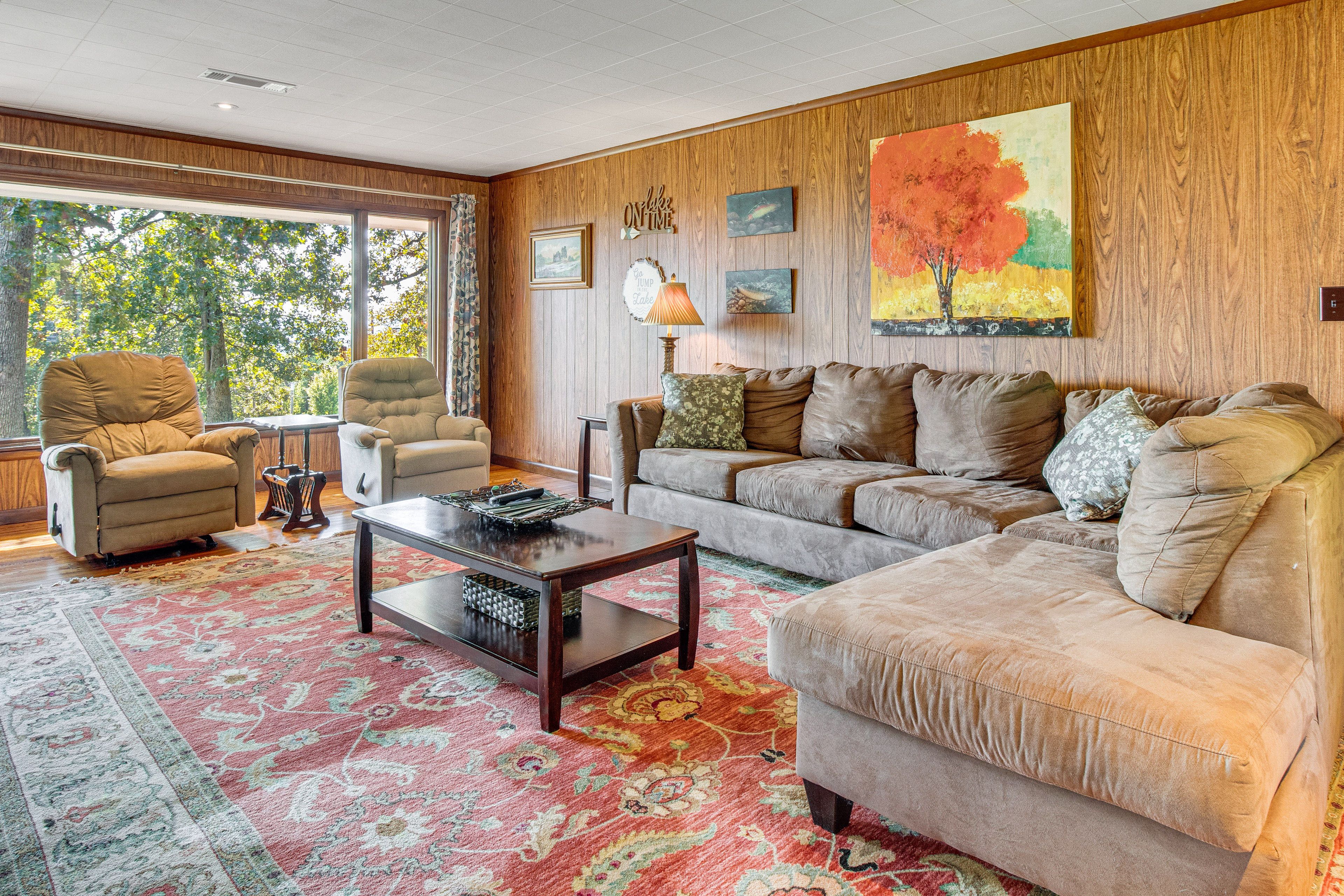 Living Room | Central A/C & Heating