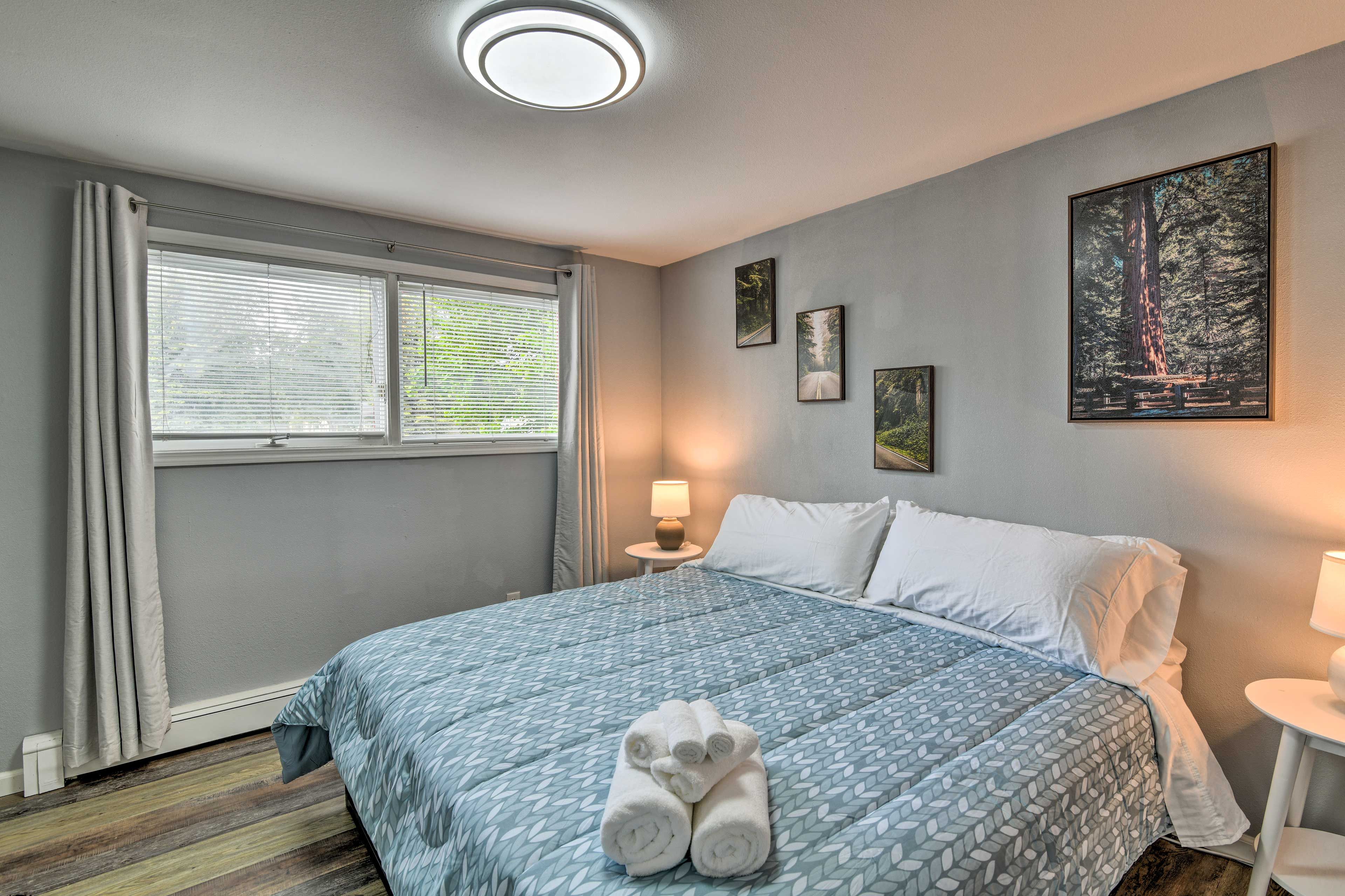 Bedroom 2 | King Bed