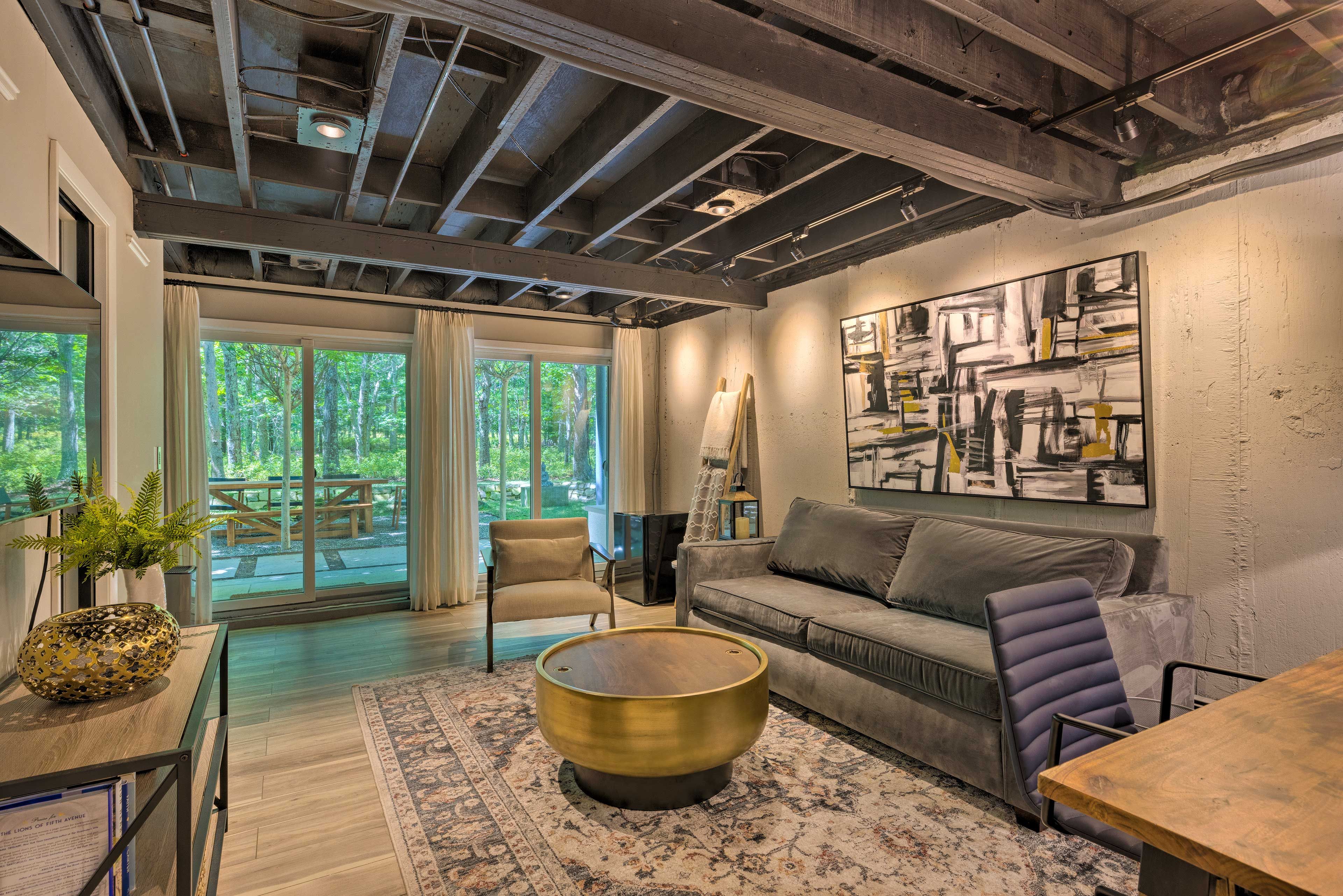 Family Room | Sleeper Sofa
