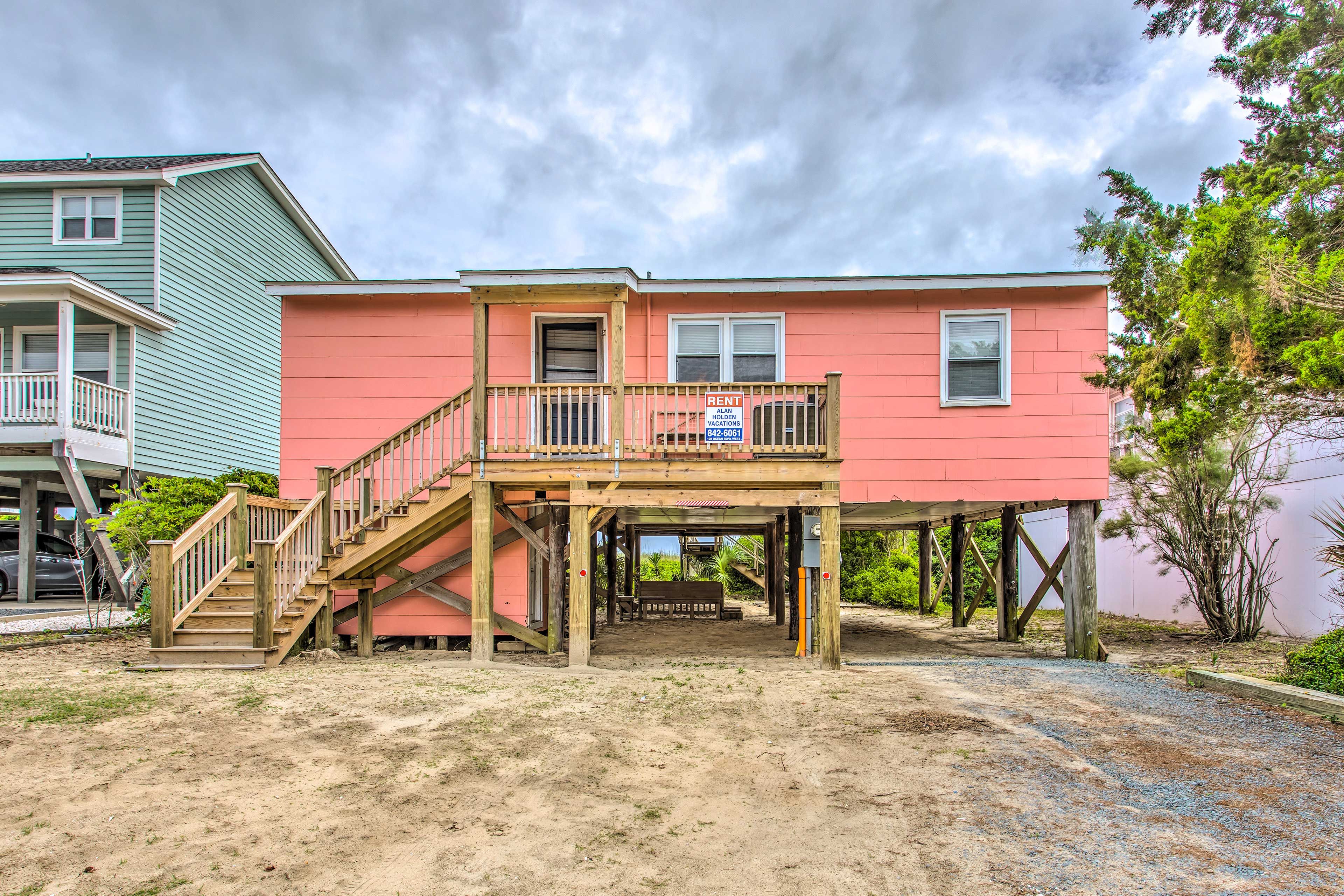 Front Entrance | Stairs Required