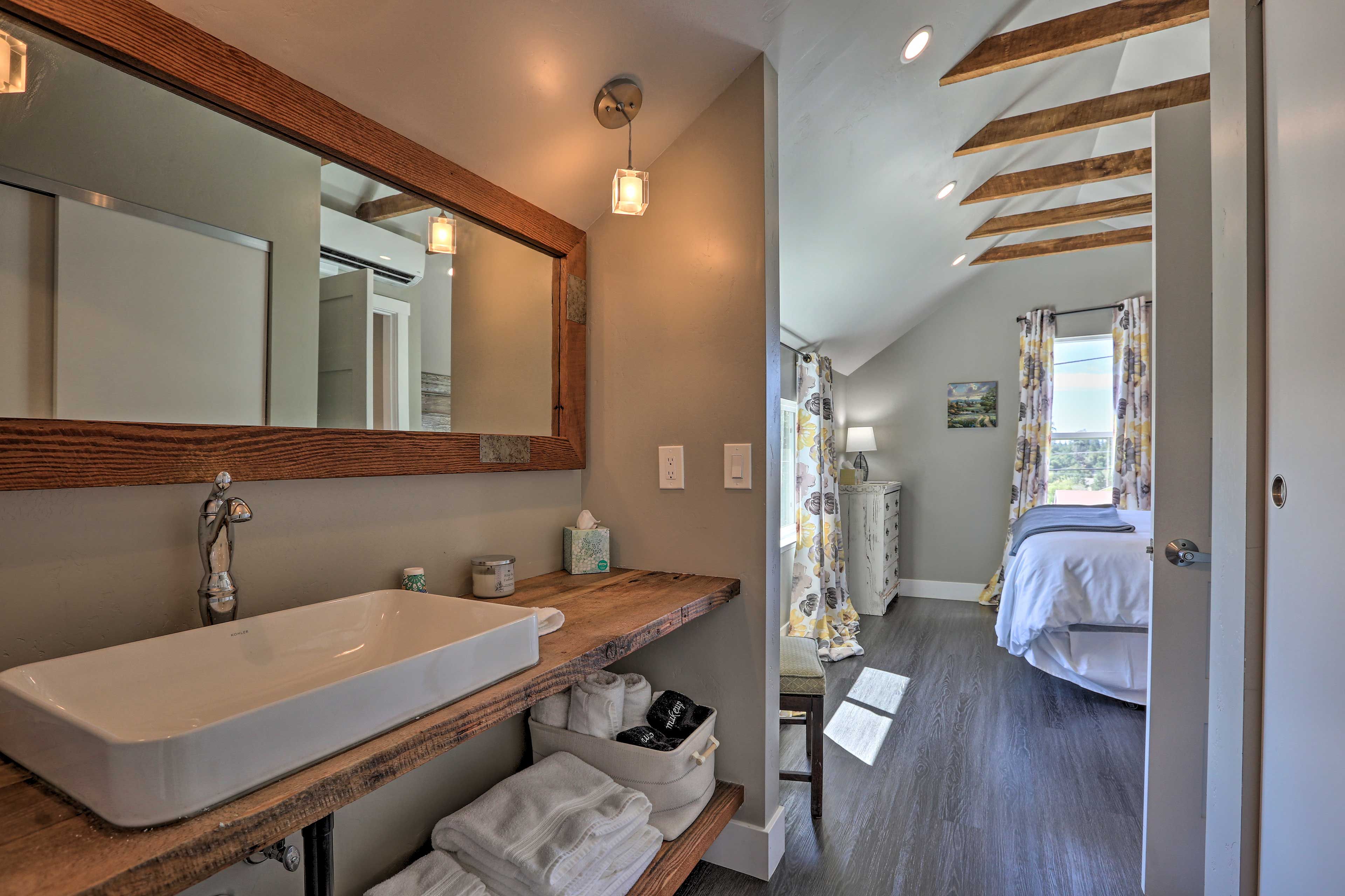 En-Suite Bathroom
