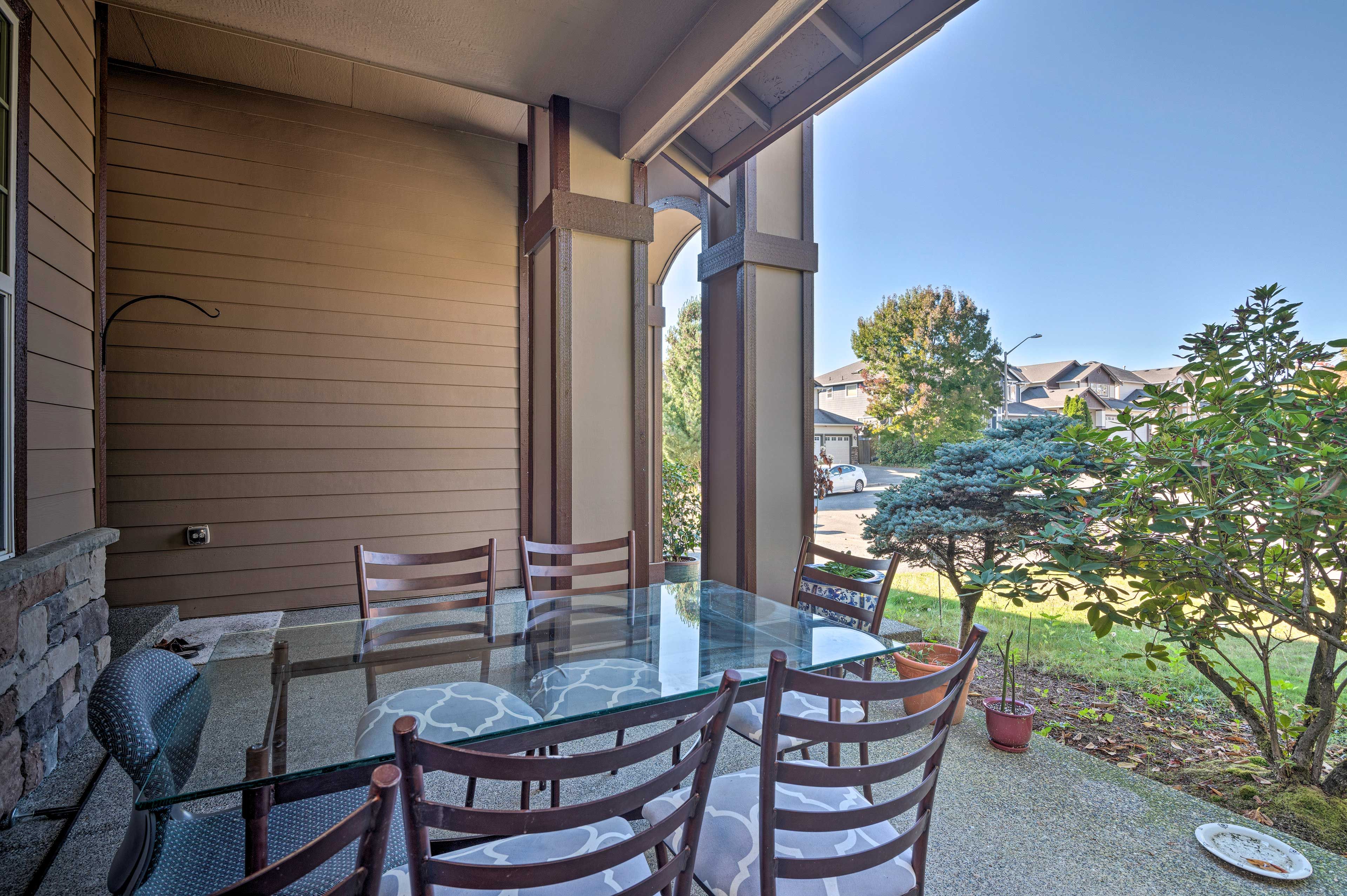 Front Porch | Outdoor Dining