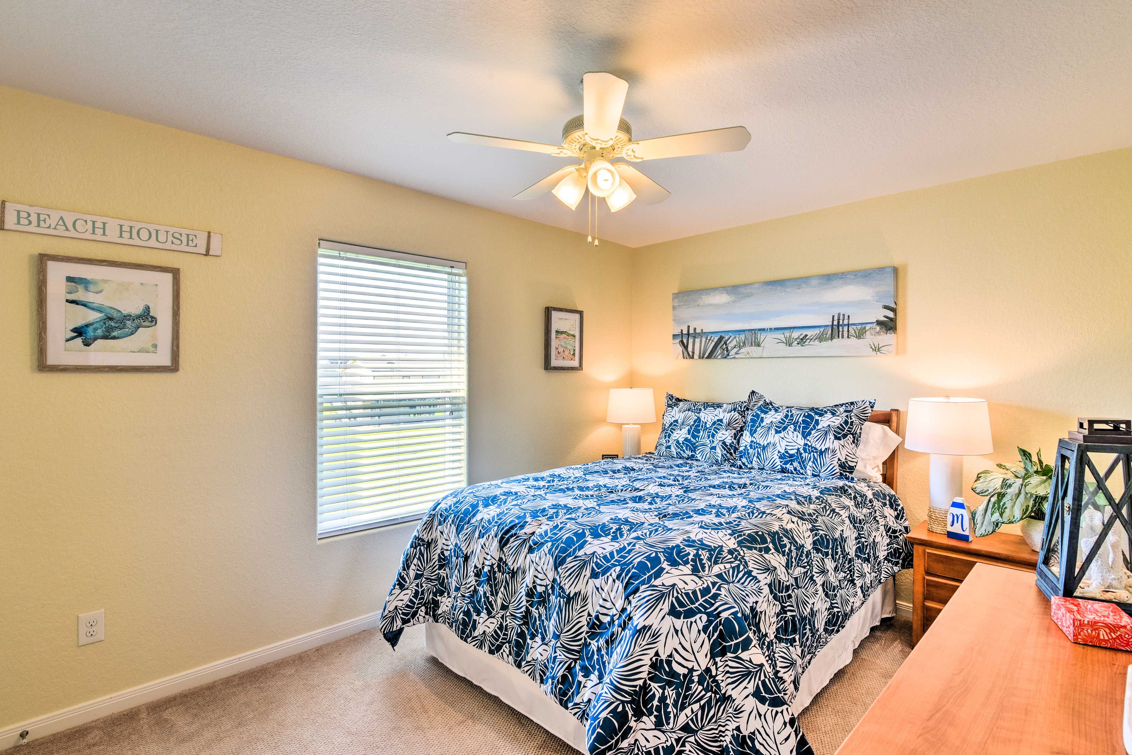 Bedroom 2 | Queen Bed