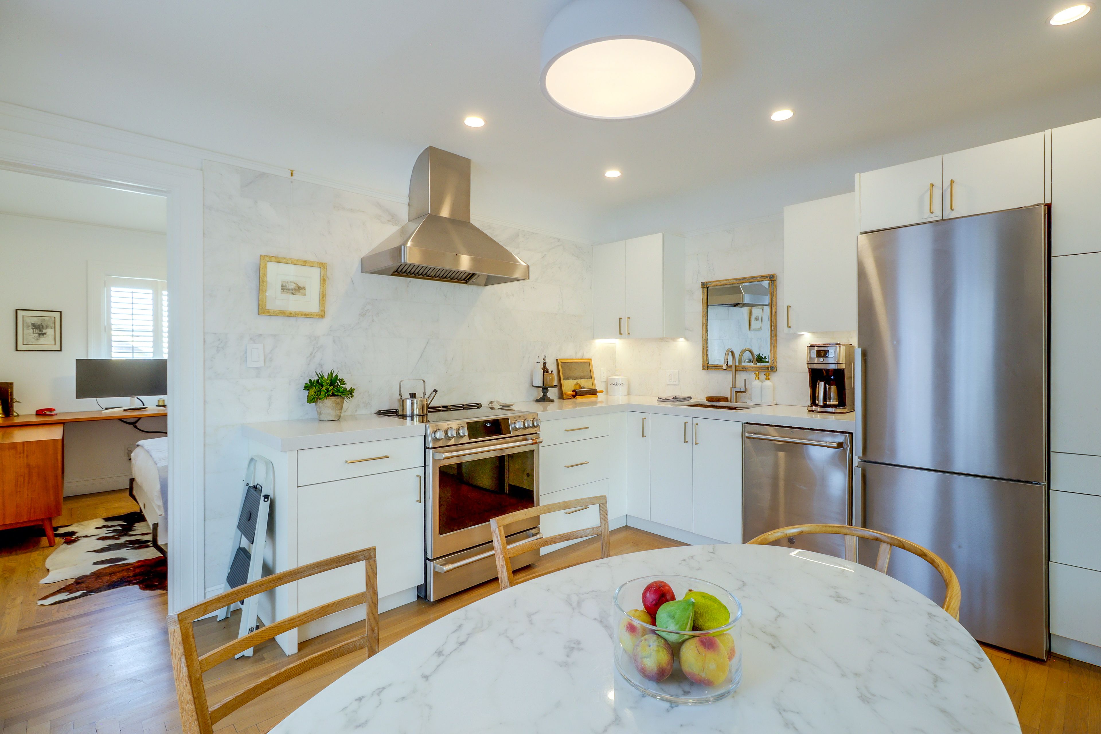 Kitchen & Dining | Central Air Conditioning