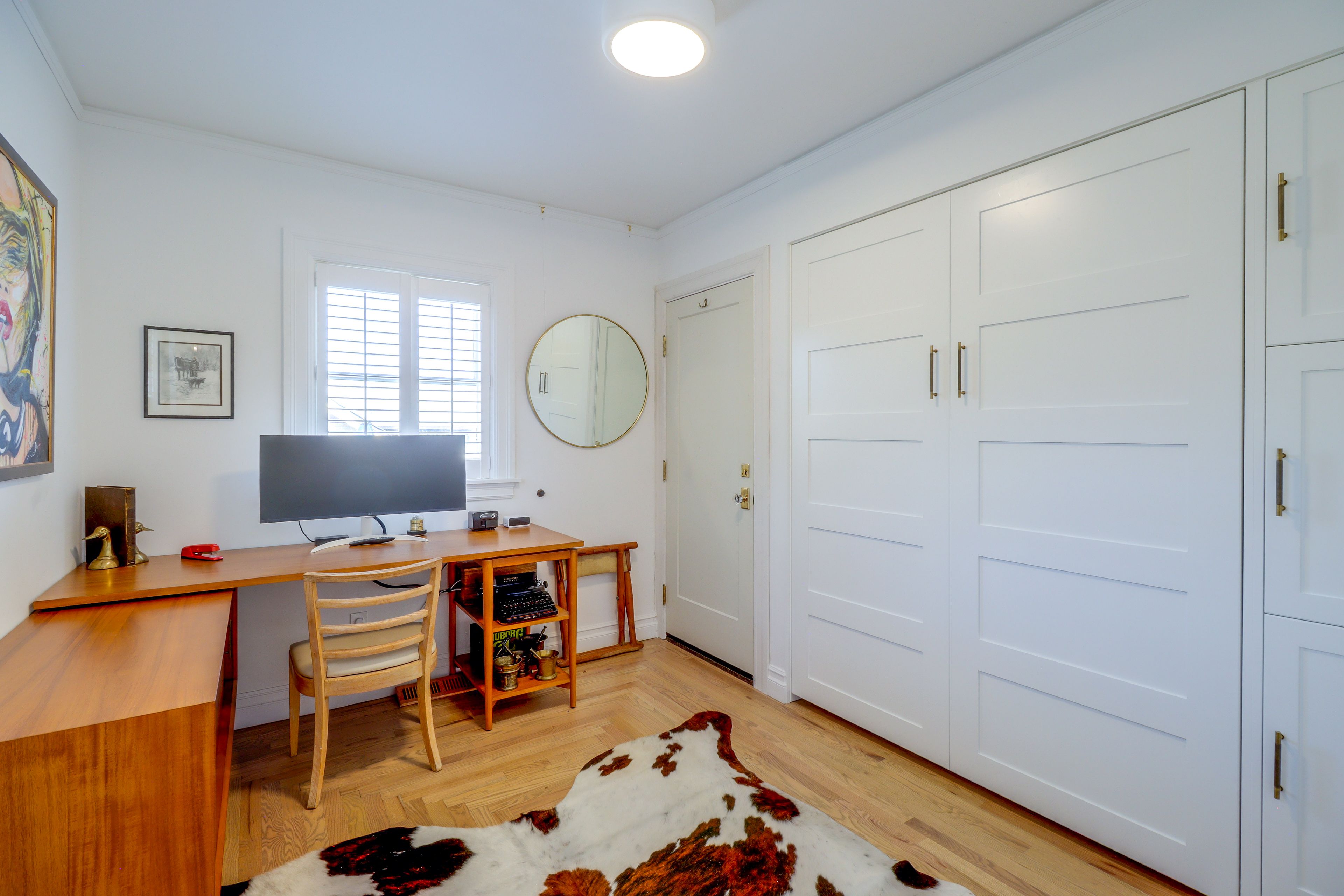 Bedroom 3 | Queen Murphy Bed