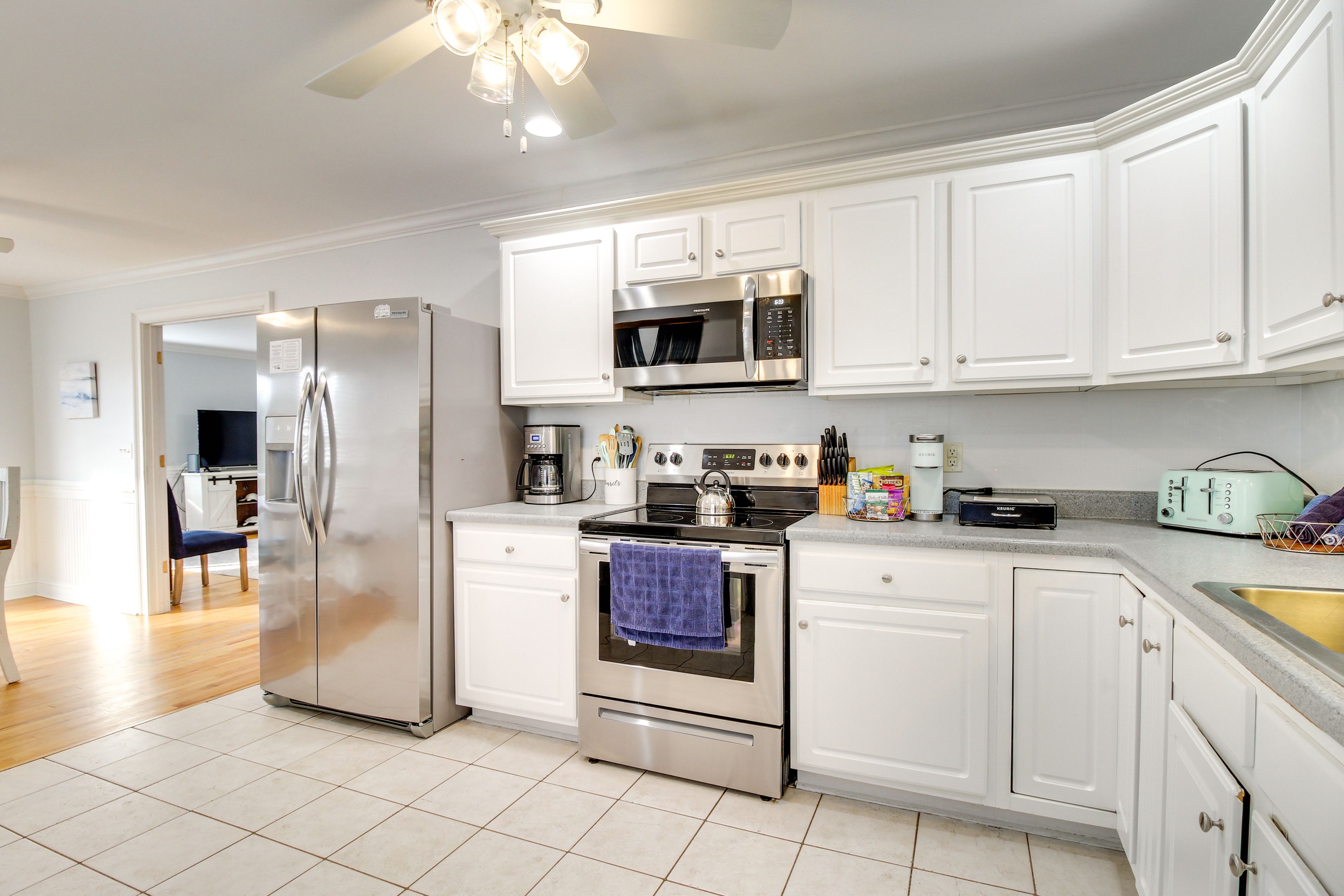 Kitchen | Fully Equipped | Cooking Basics