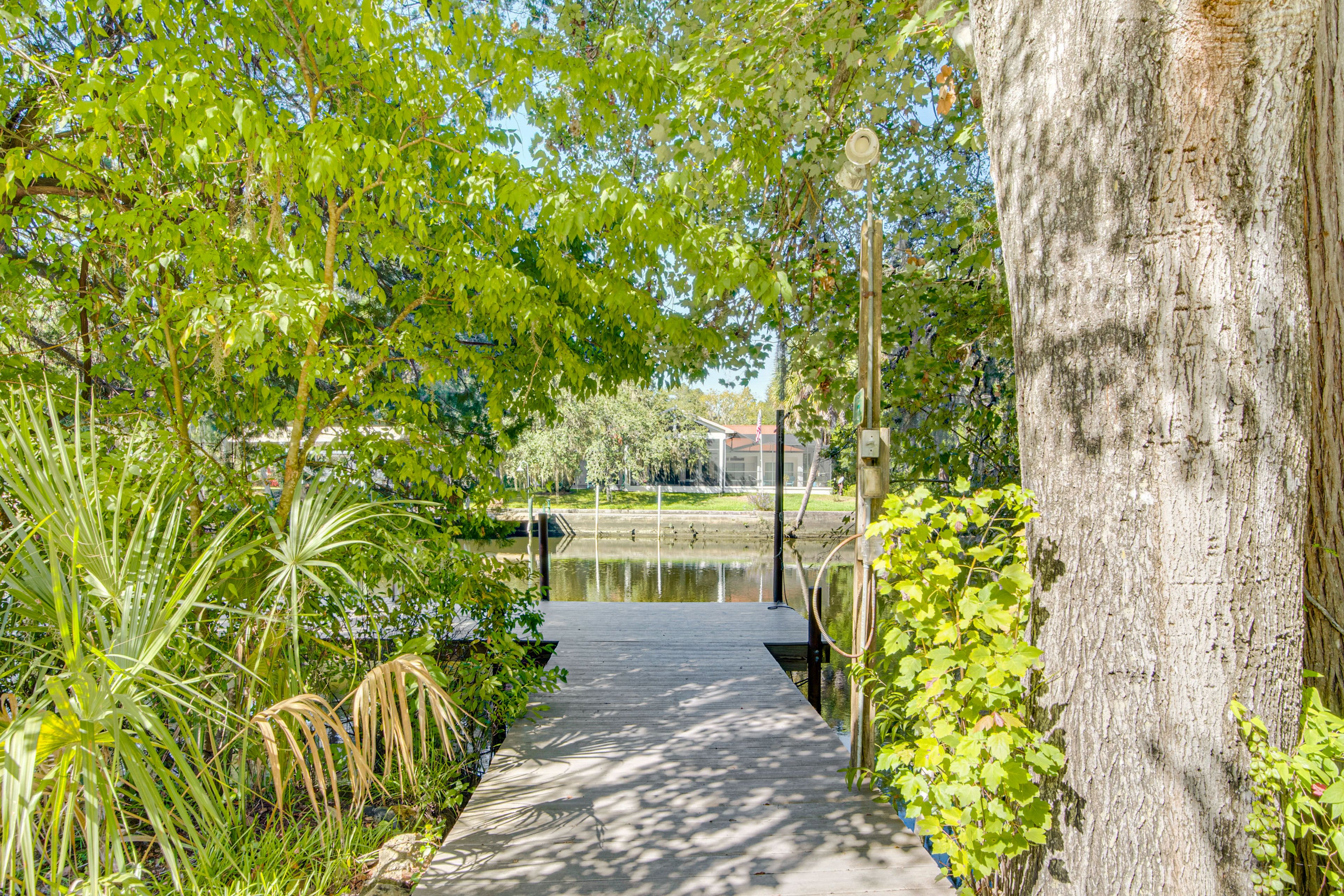 Direct River Access | Dock & Boat Slip