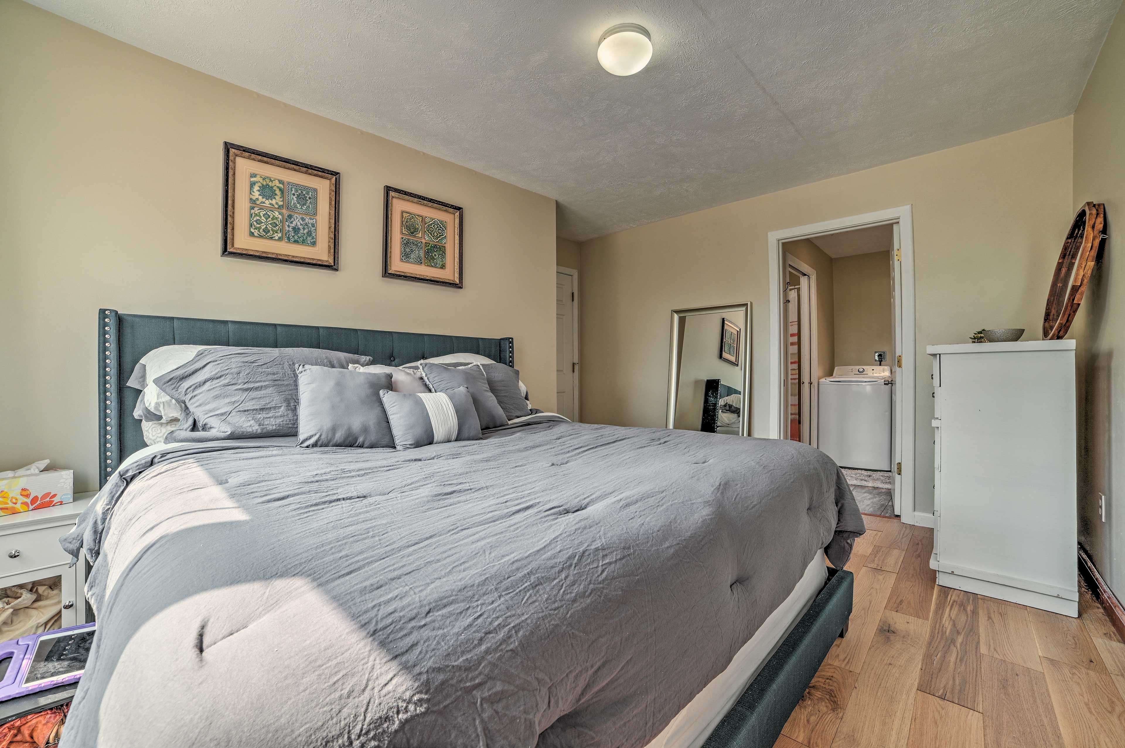 Bedroom 1 | Linens Provided