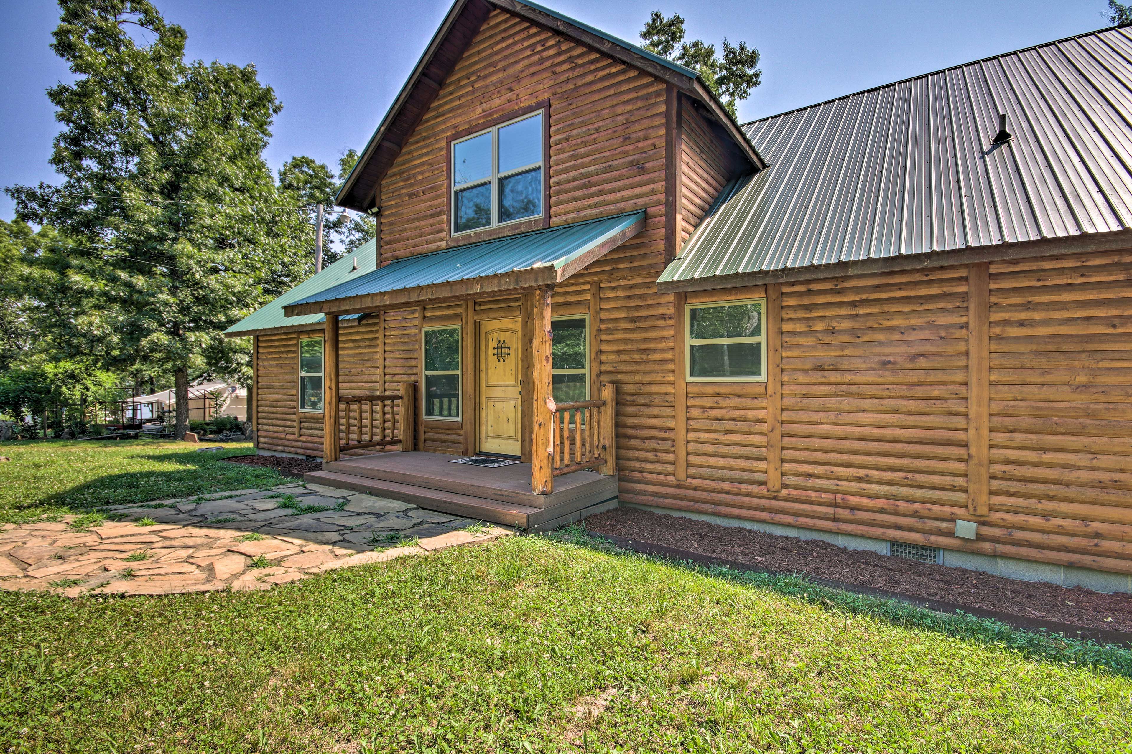 Cabin Exterior | Keyless Entry