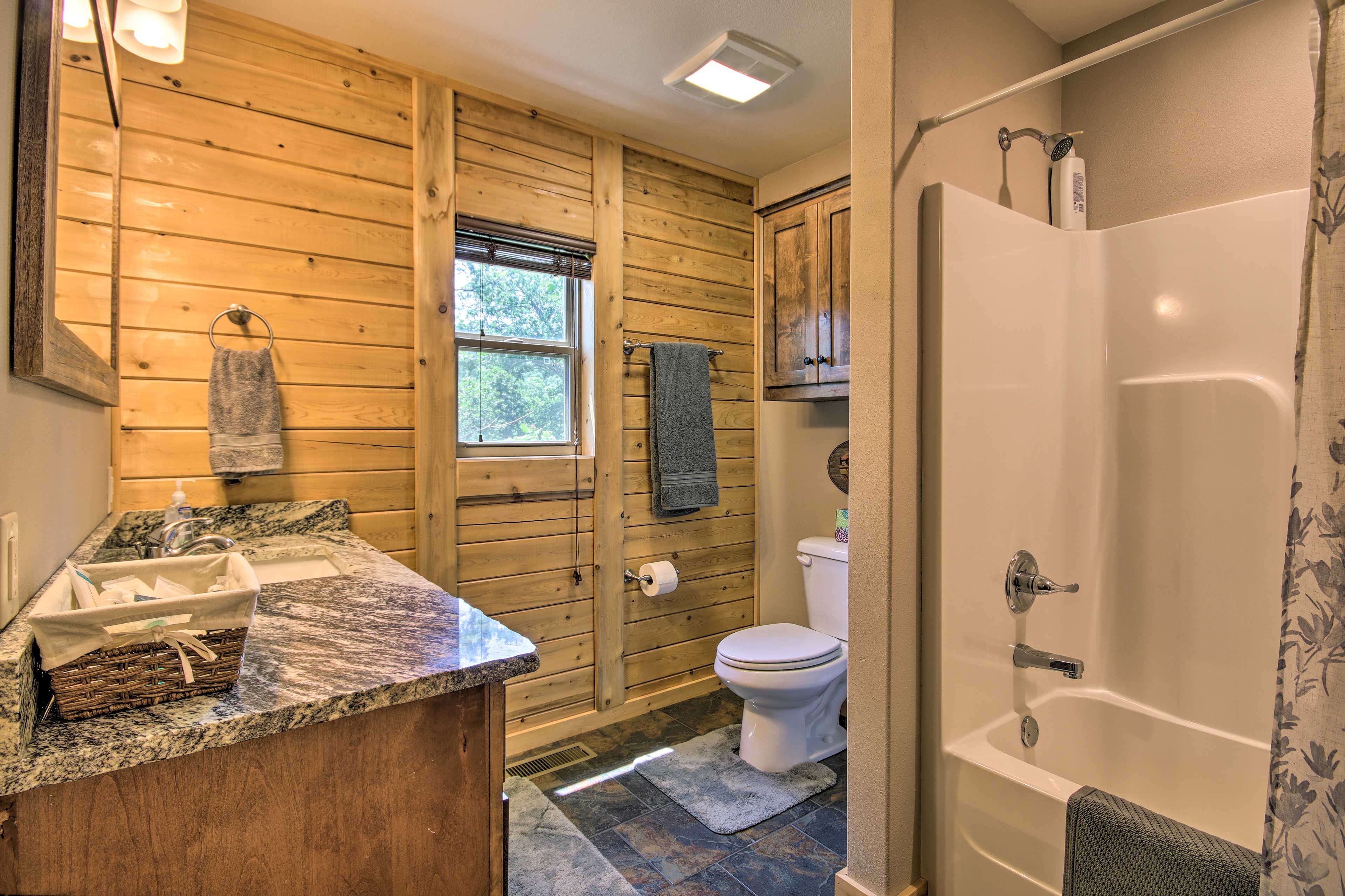 En-Suite Bathroom | Linens & Towels Provided
