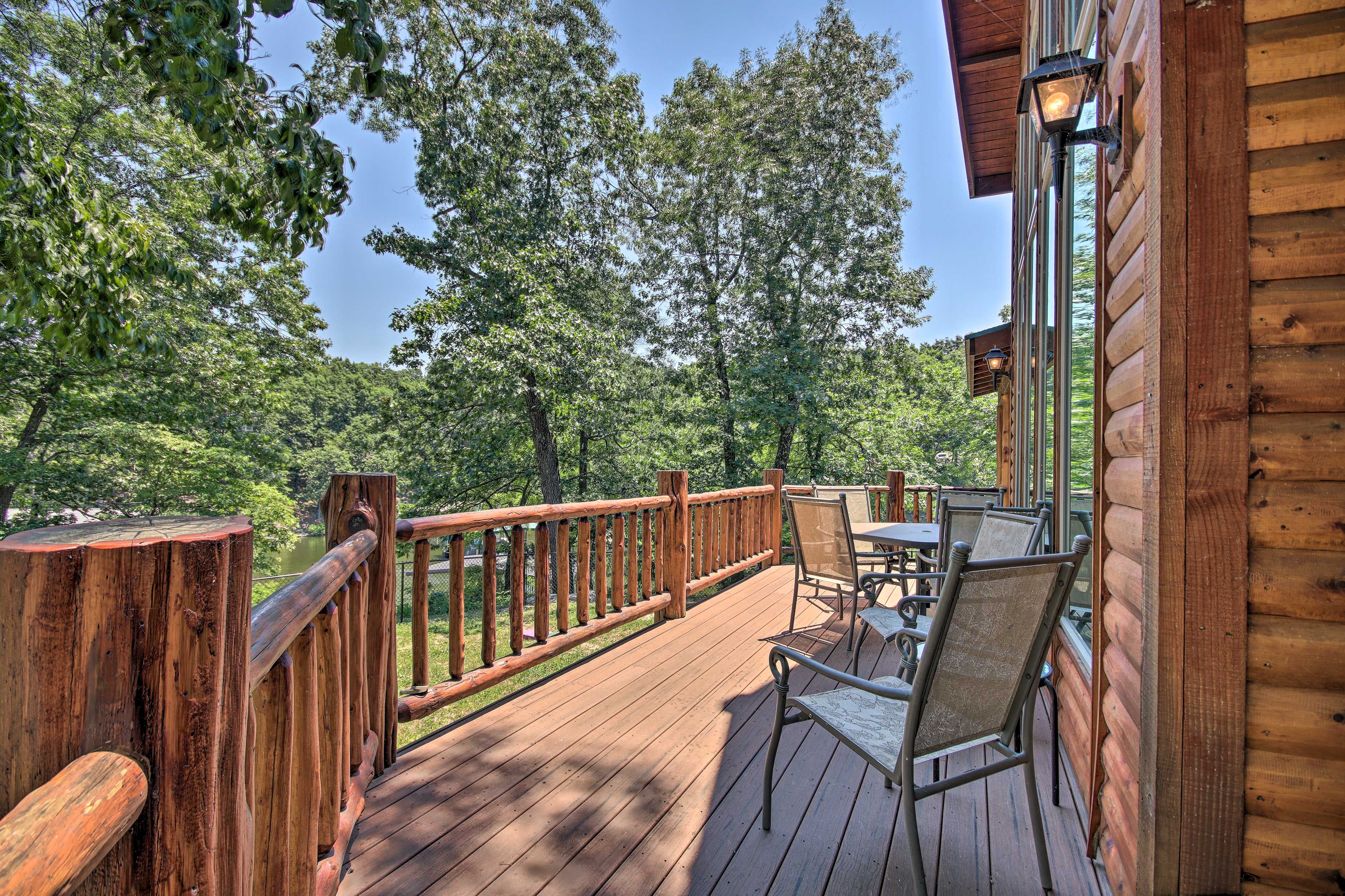 Private Deck