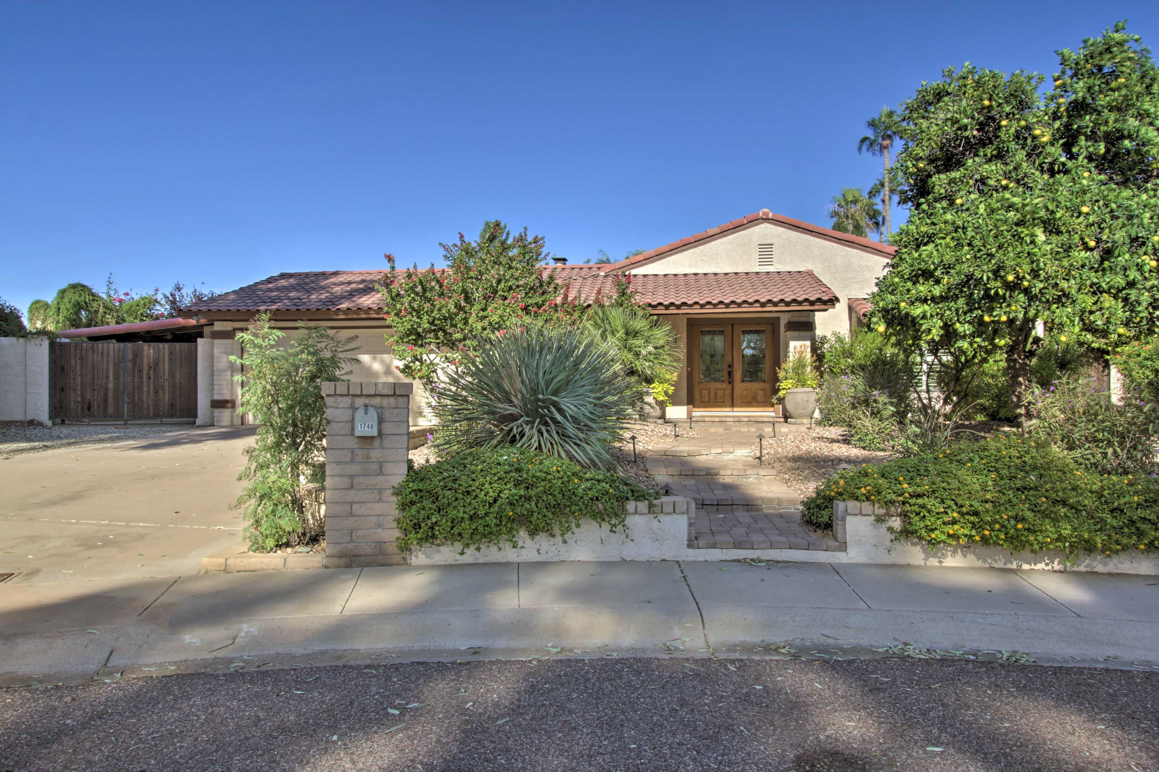 Front Entrance | Entry via Lockbox