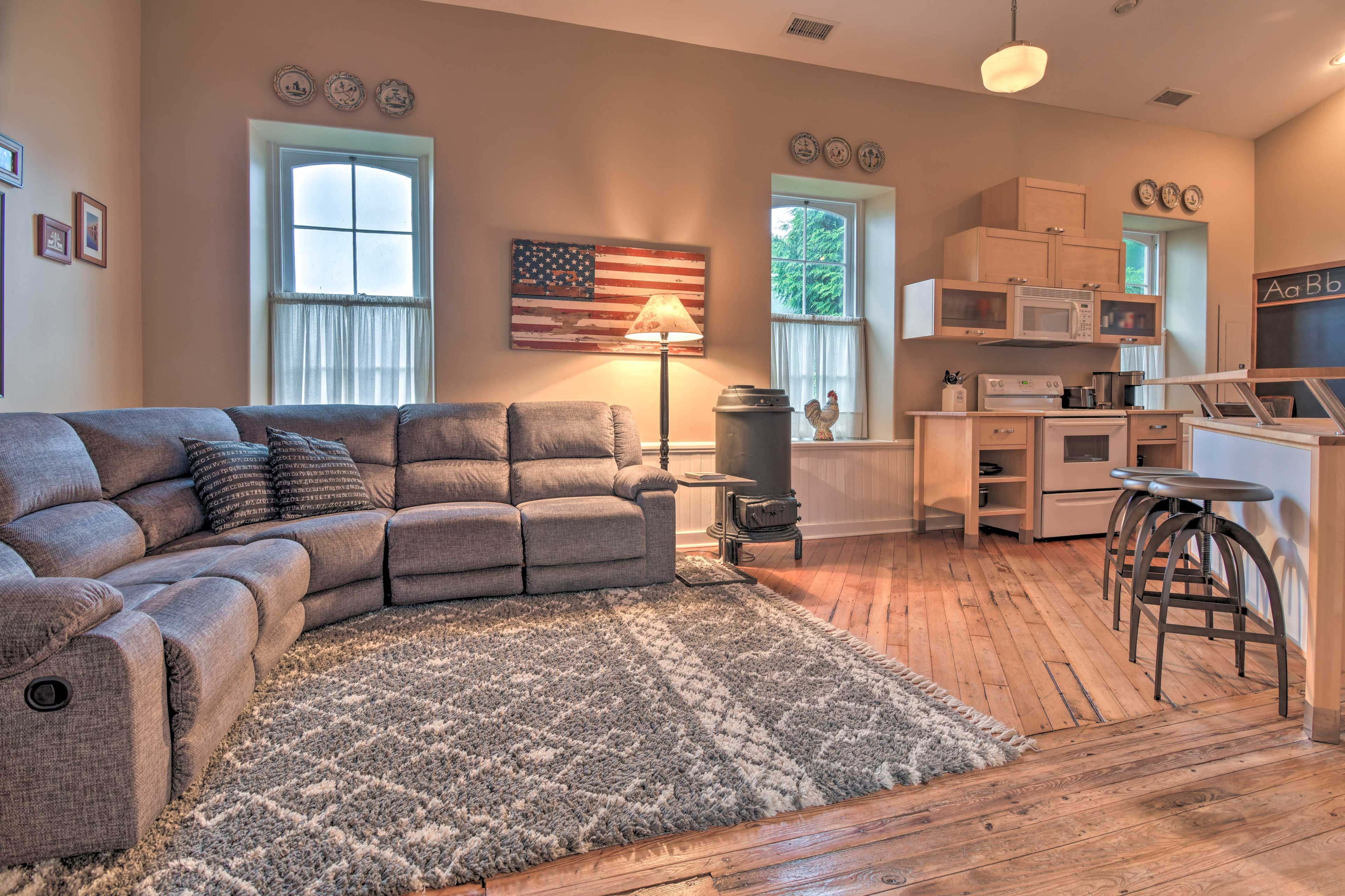 Living Room | Free WiFi