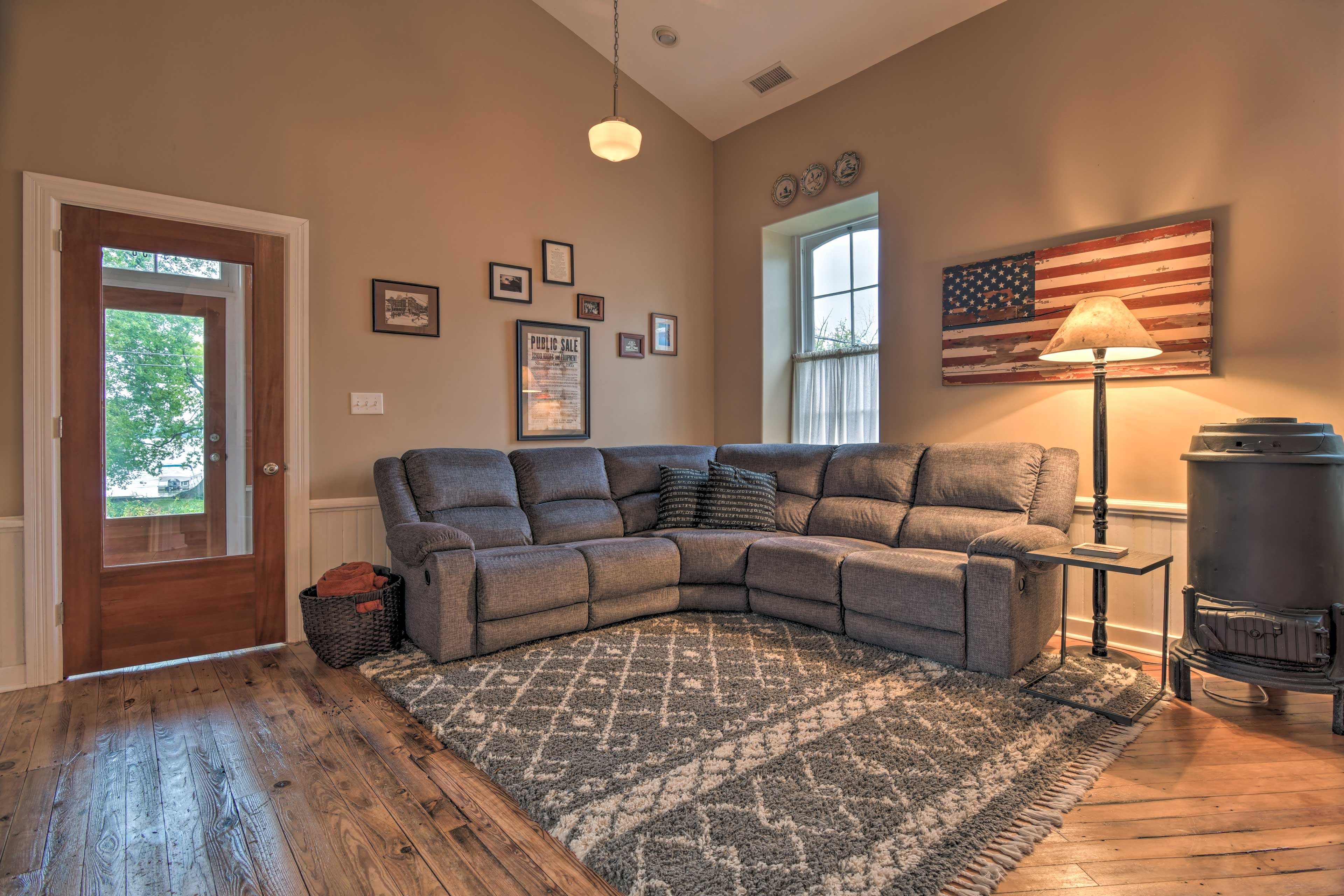 Living Room | Central Heat & A/C