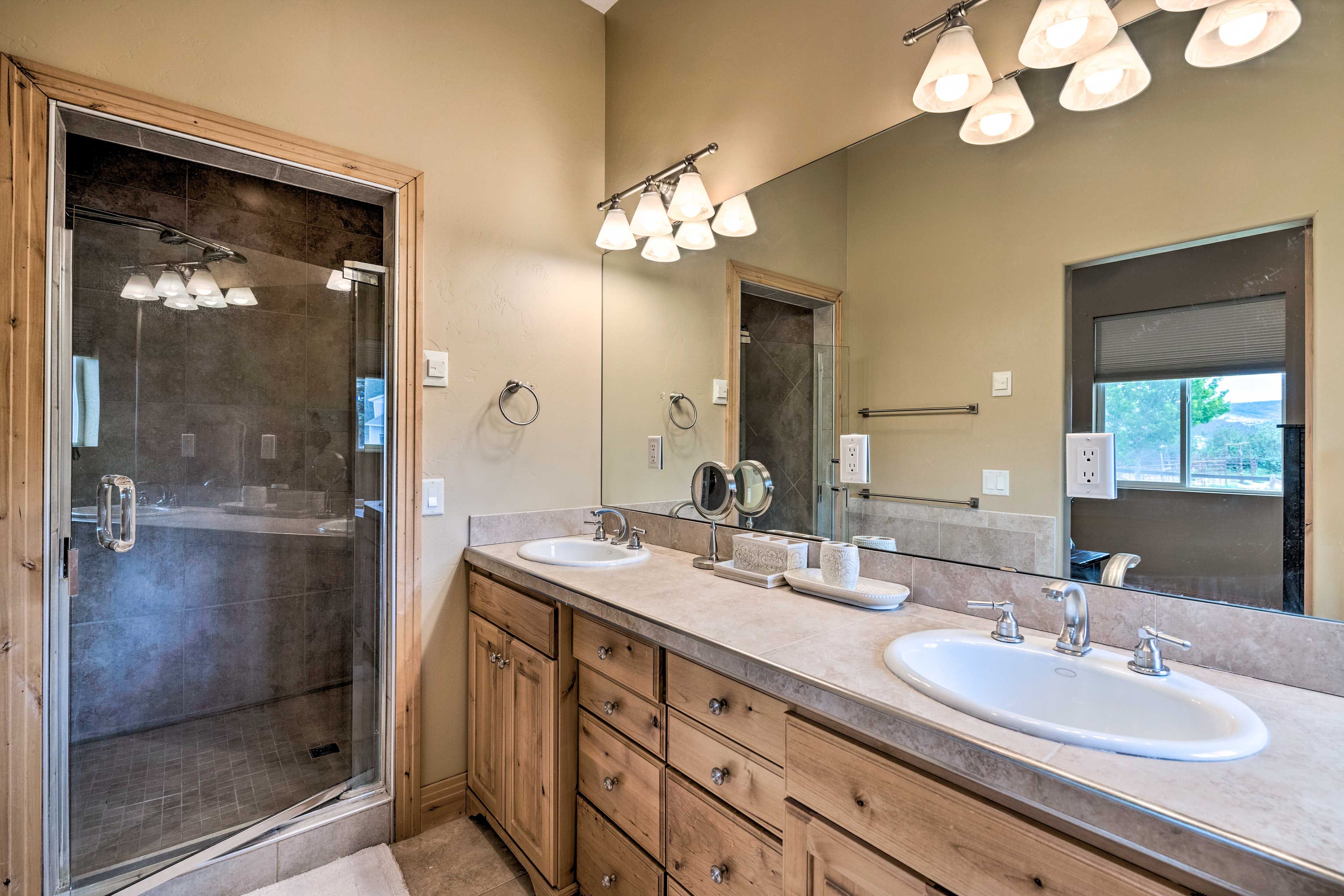 En-Suite Bathroom