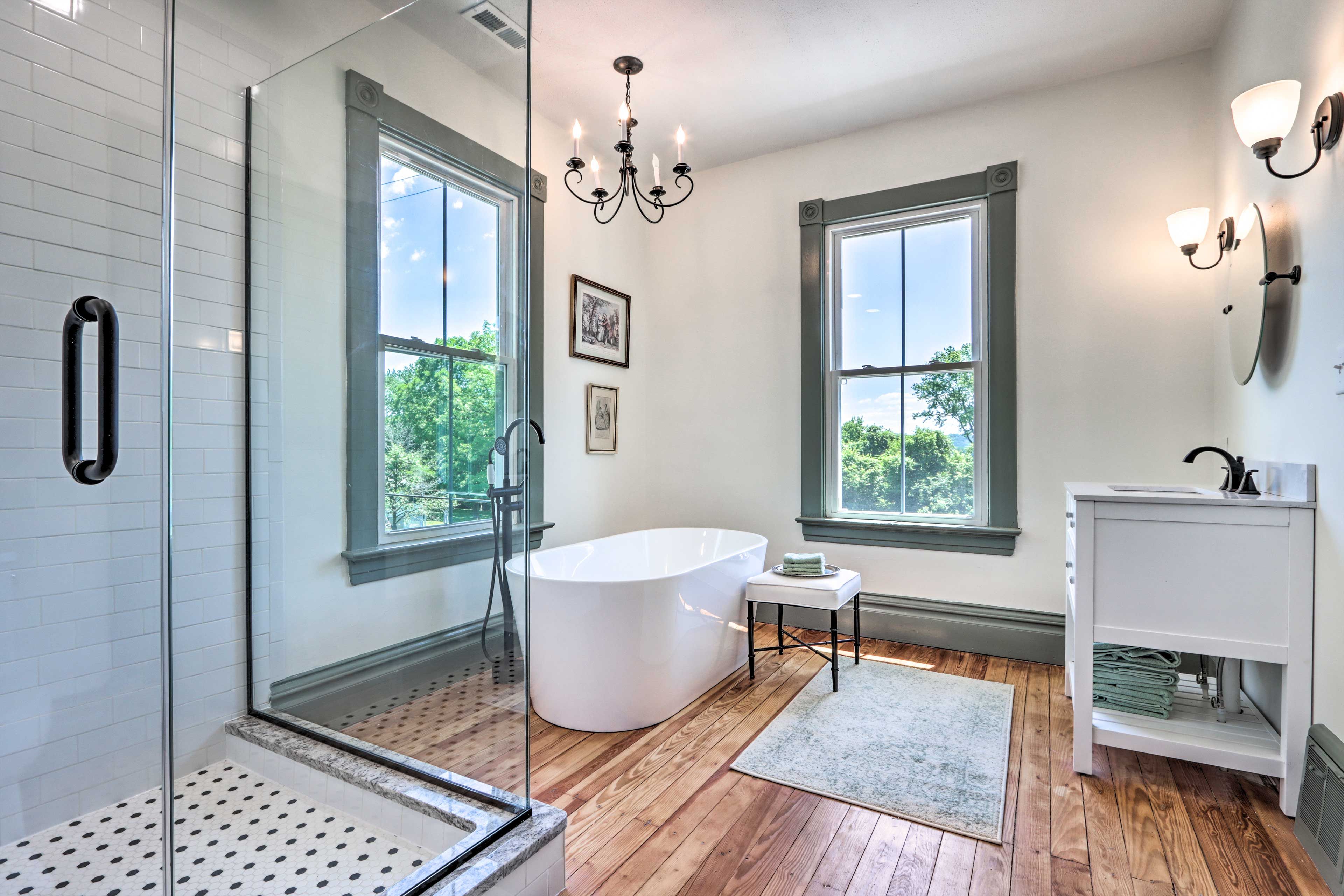 En-Suite Bathroom
