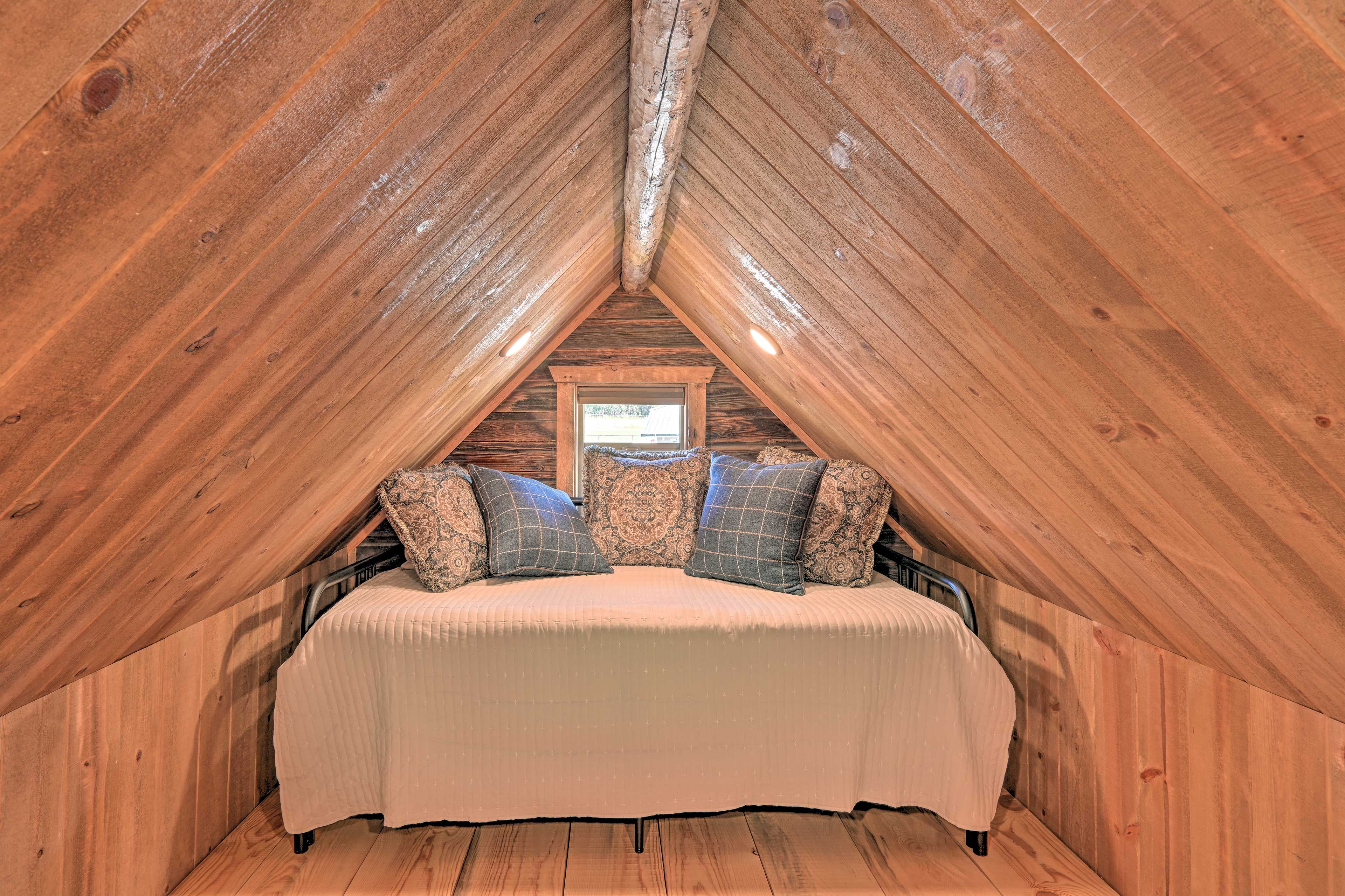 Loft (Ladder Required)