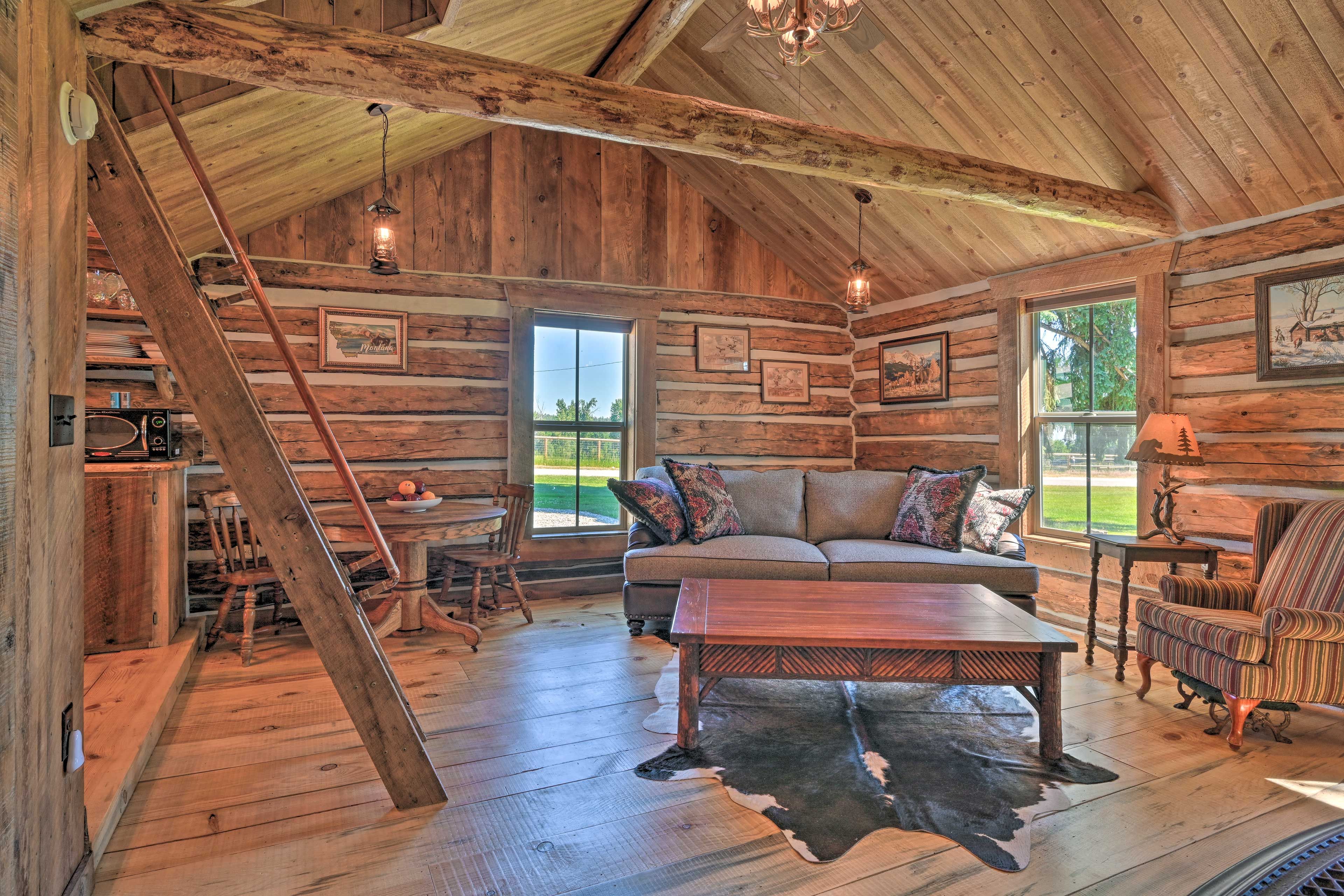 Living Room | Gas Stove