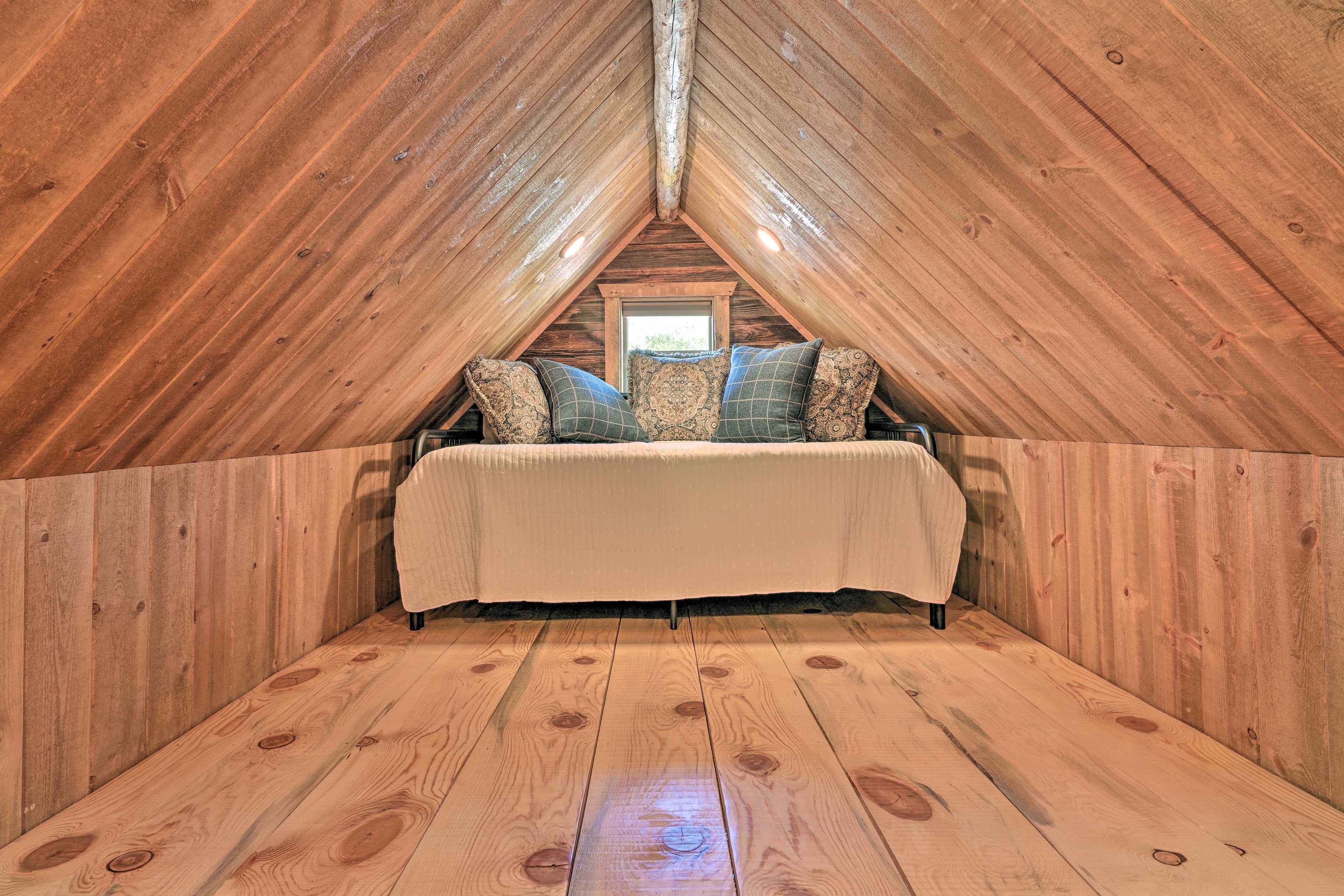 Loft | Twin Bed w/ Twin Trundle