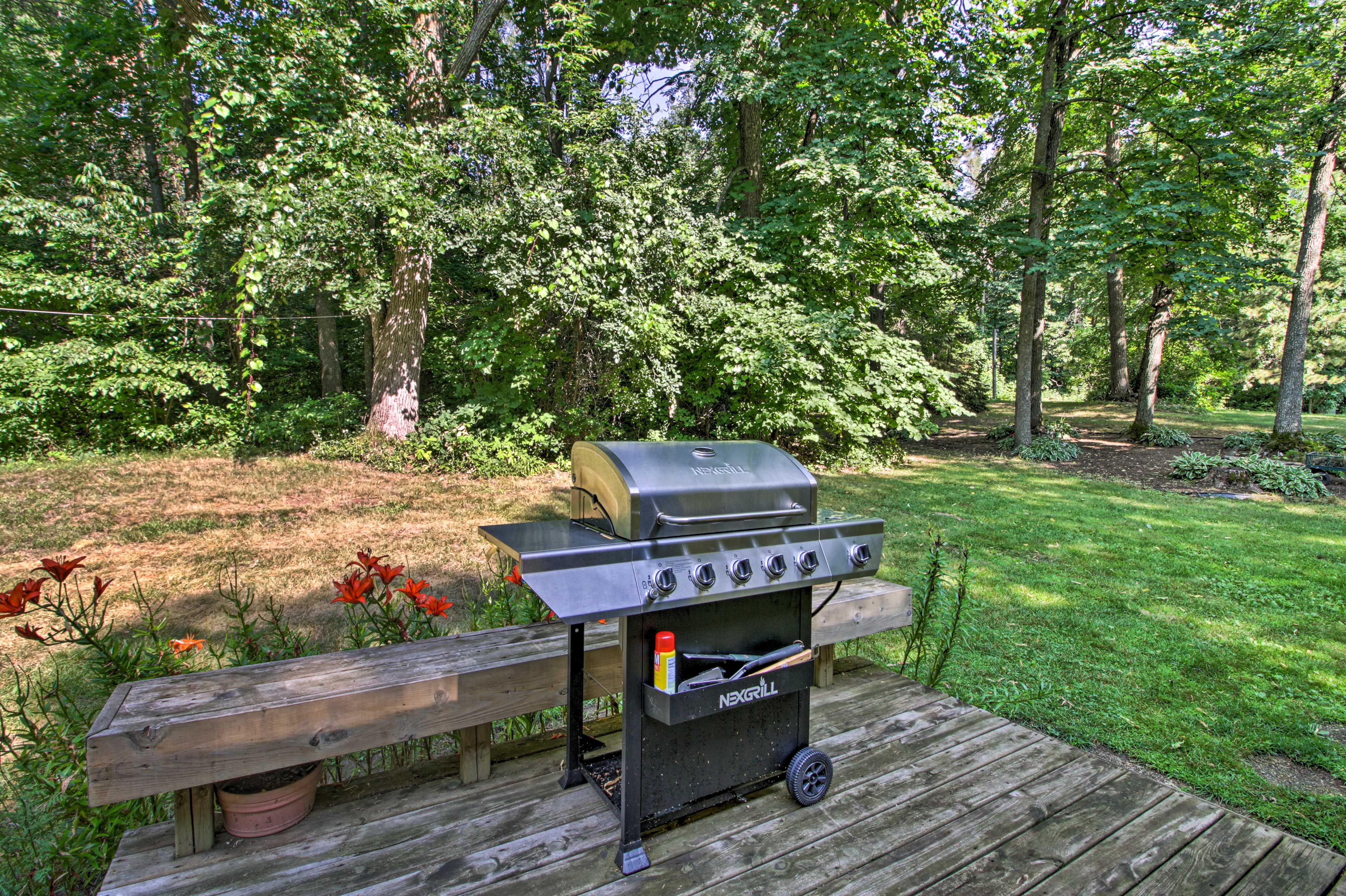 Front Deck | Gas Grill