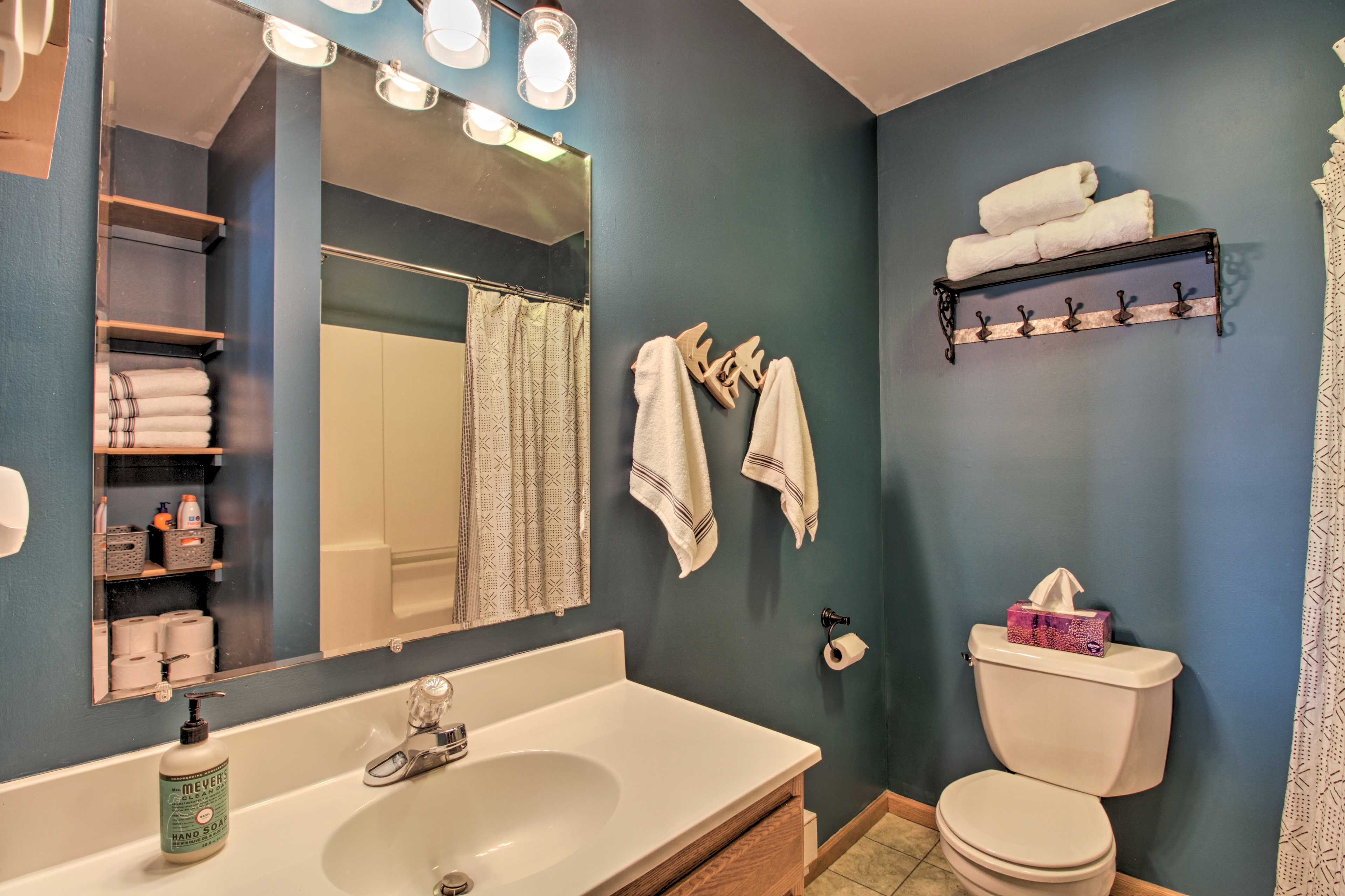 Bathroom | Towels Provided