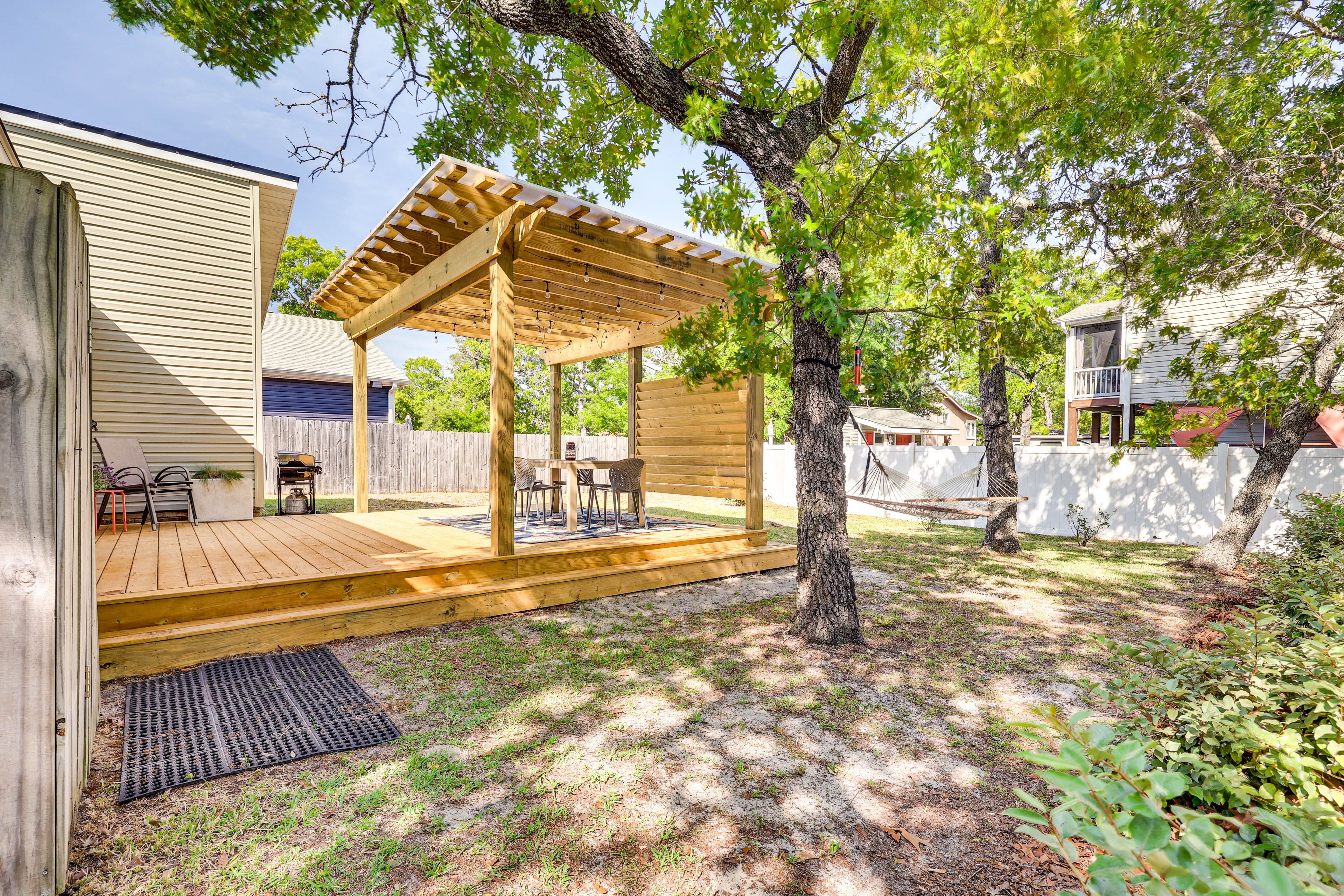 Yard | Outdoor Shower | Hammock