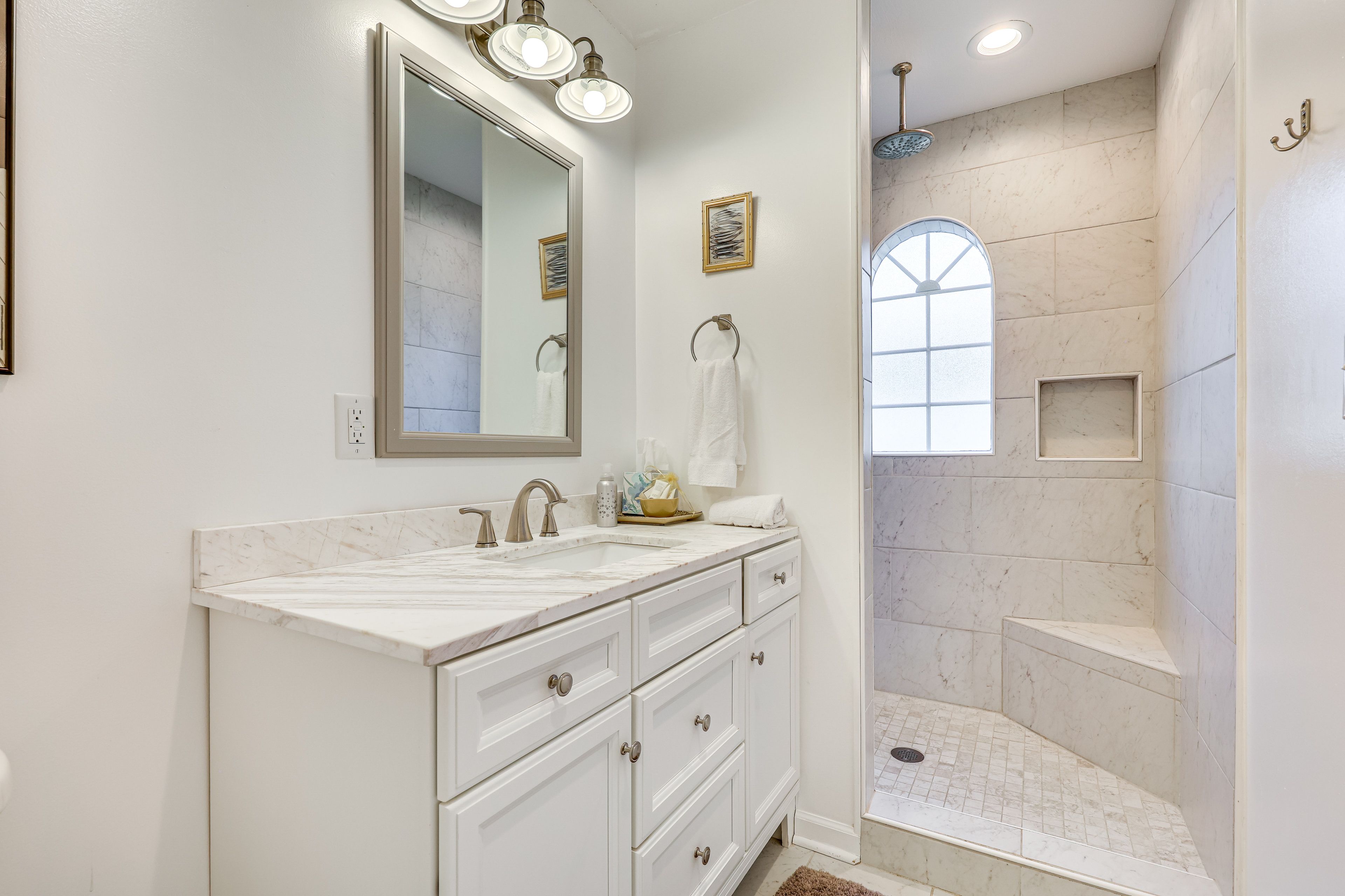 En-Suite Bathroom | Complimentary Toiletries