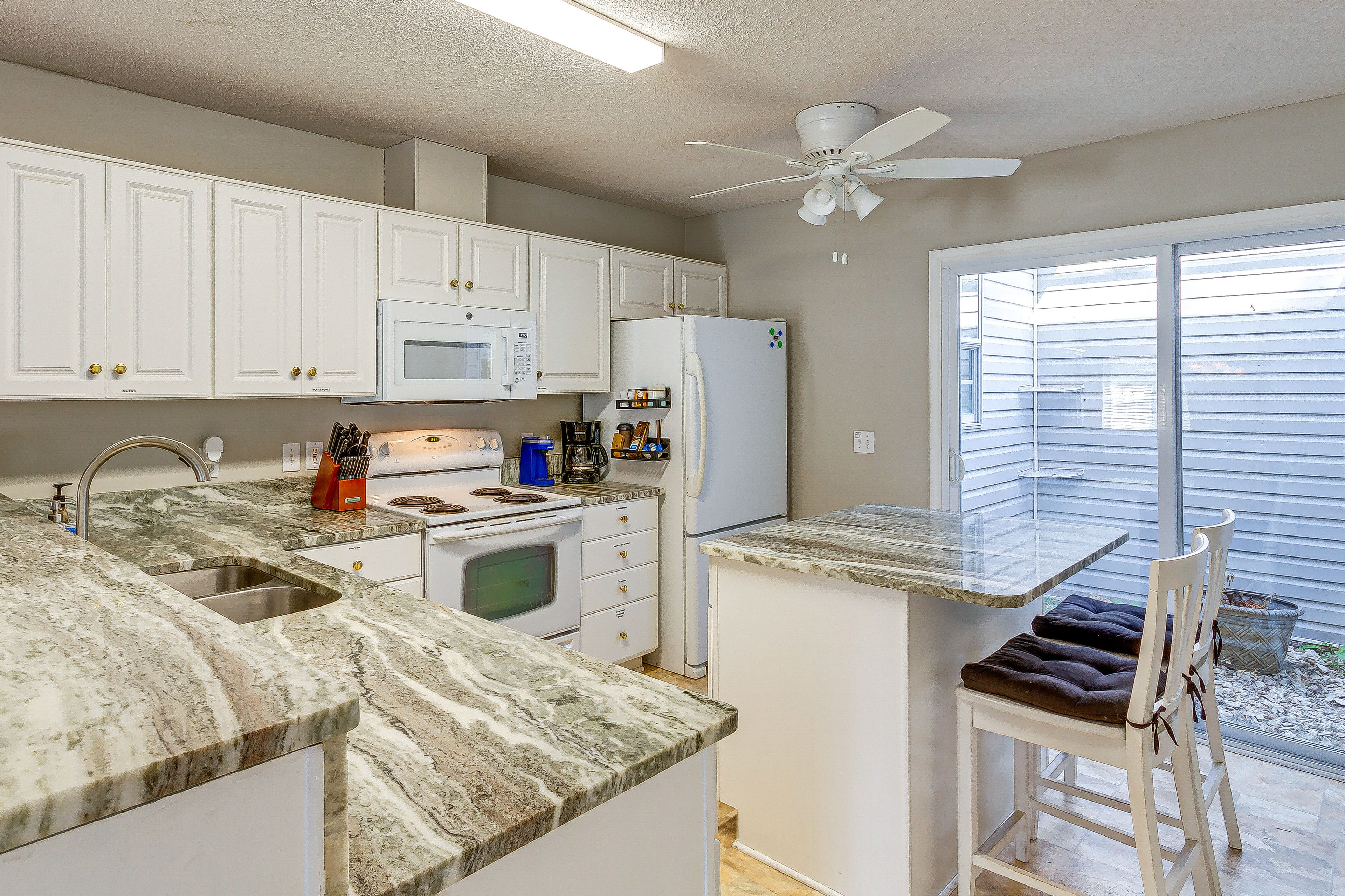 Kitchen | Fully Equipped | Cooking Basics