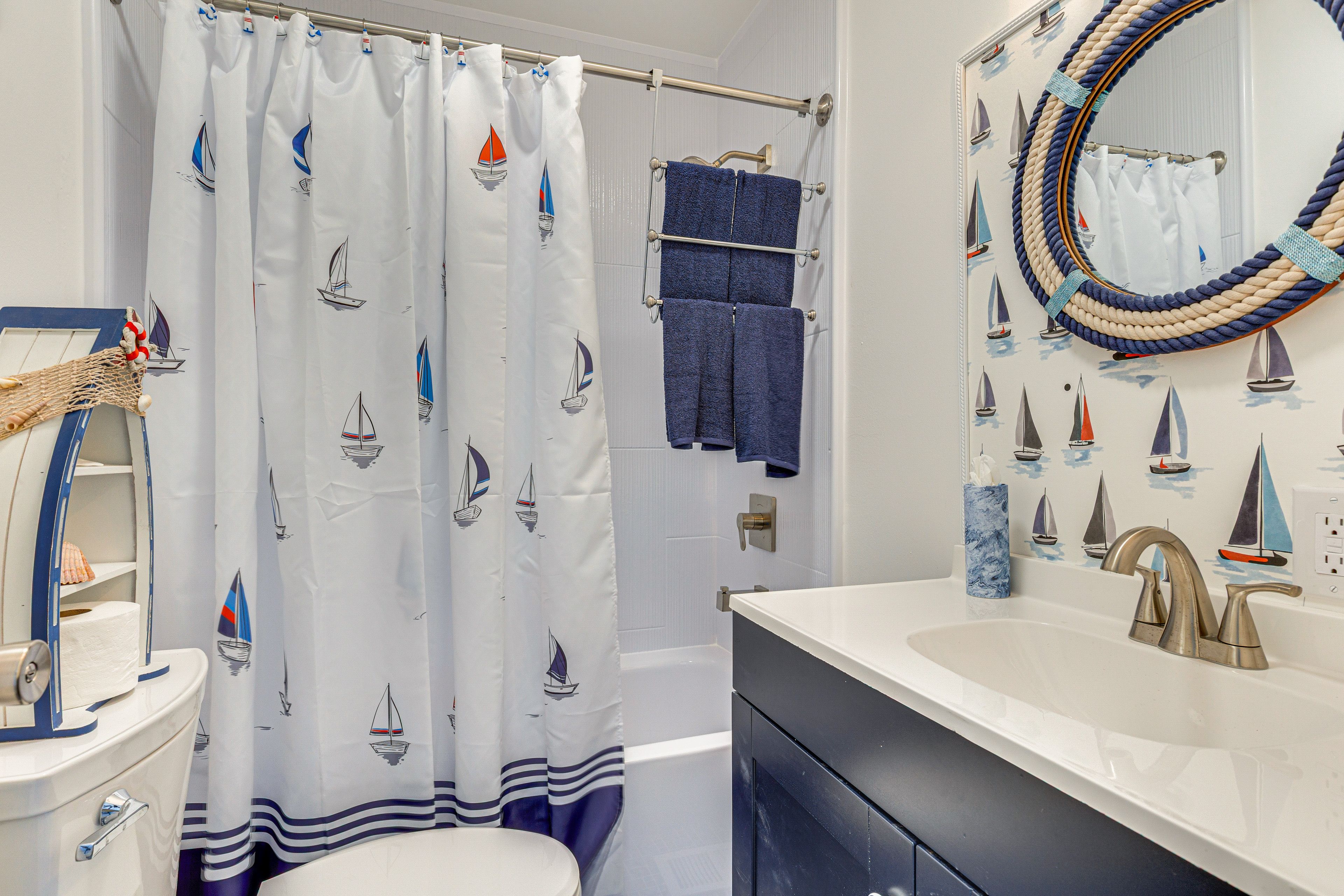 Full Bathroom