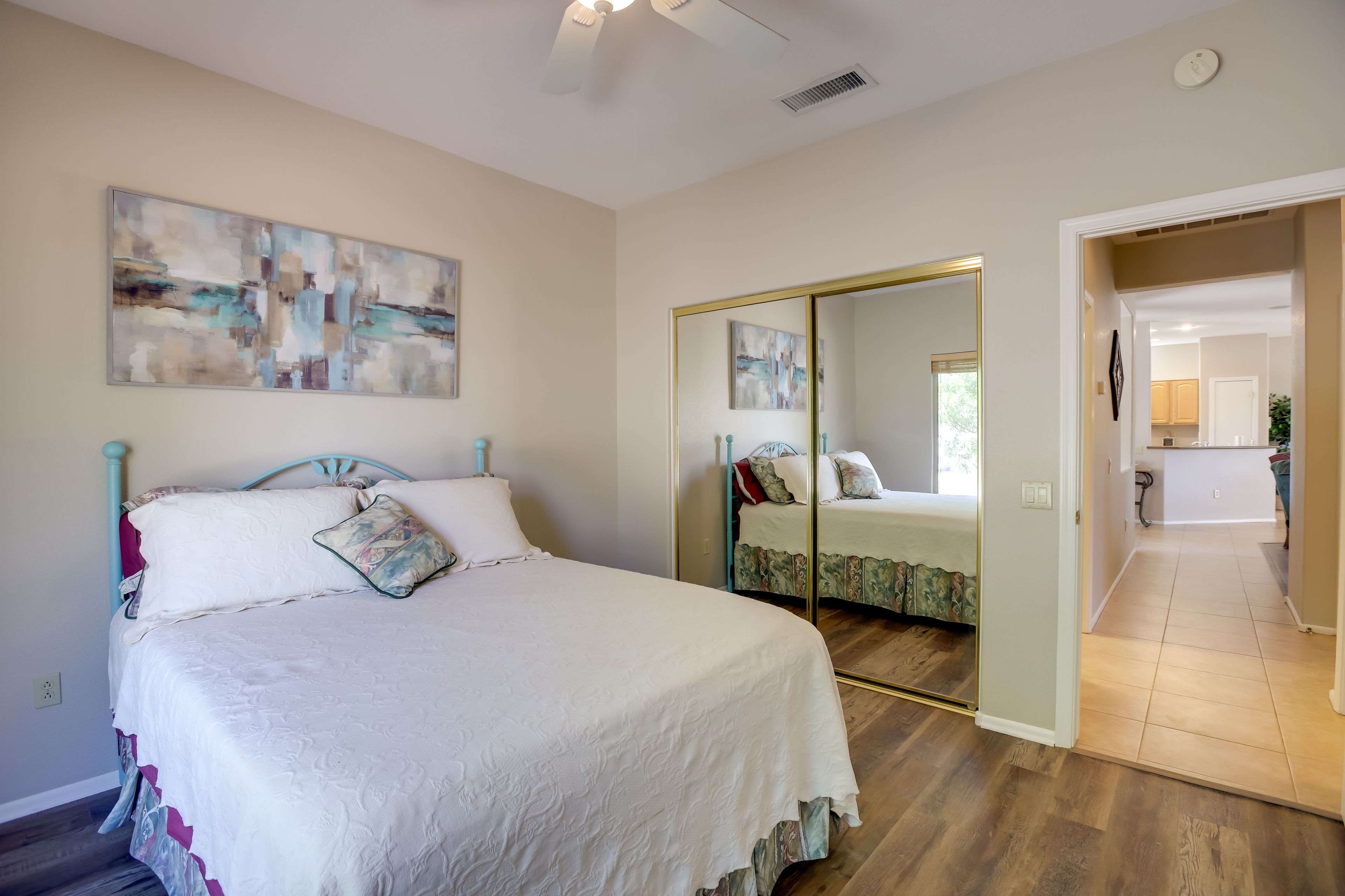 Bedroom 2 | Queen Bed