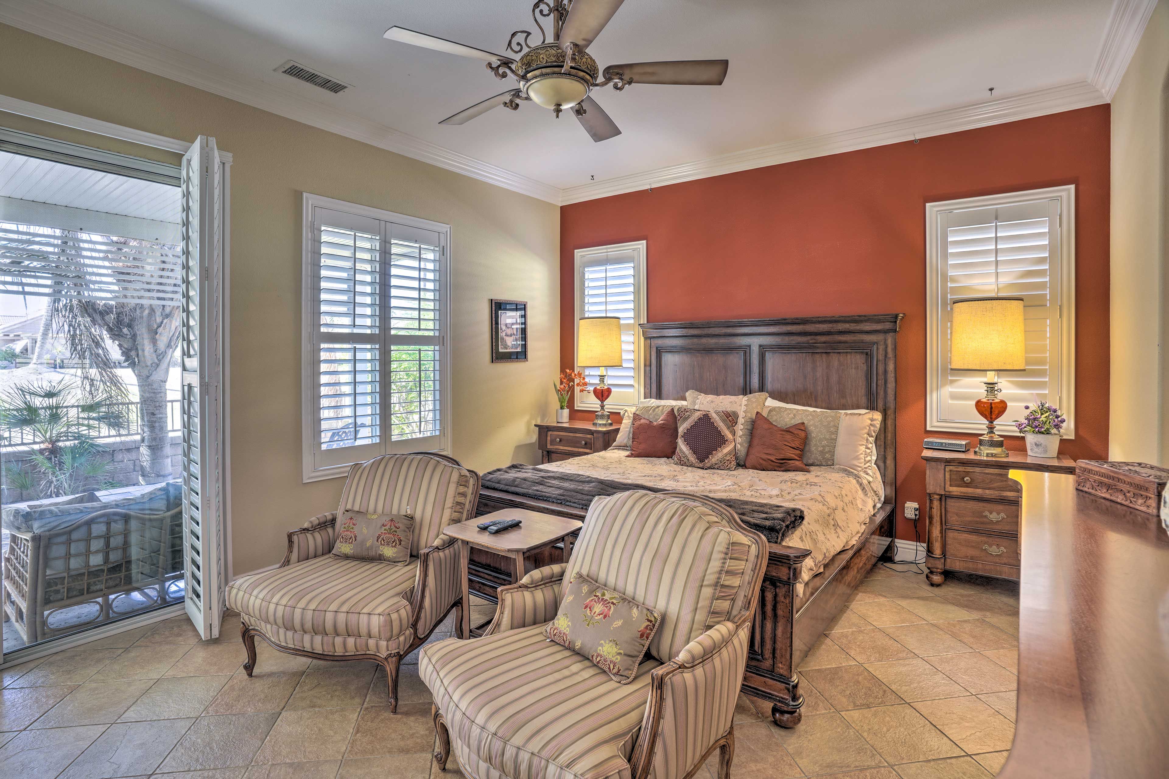 Bedroom 1 | King Bed | Linens & Towels Provided