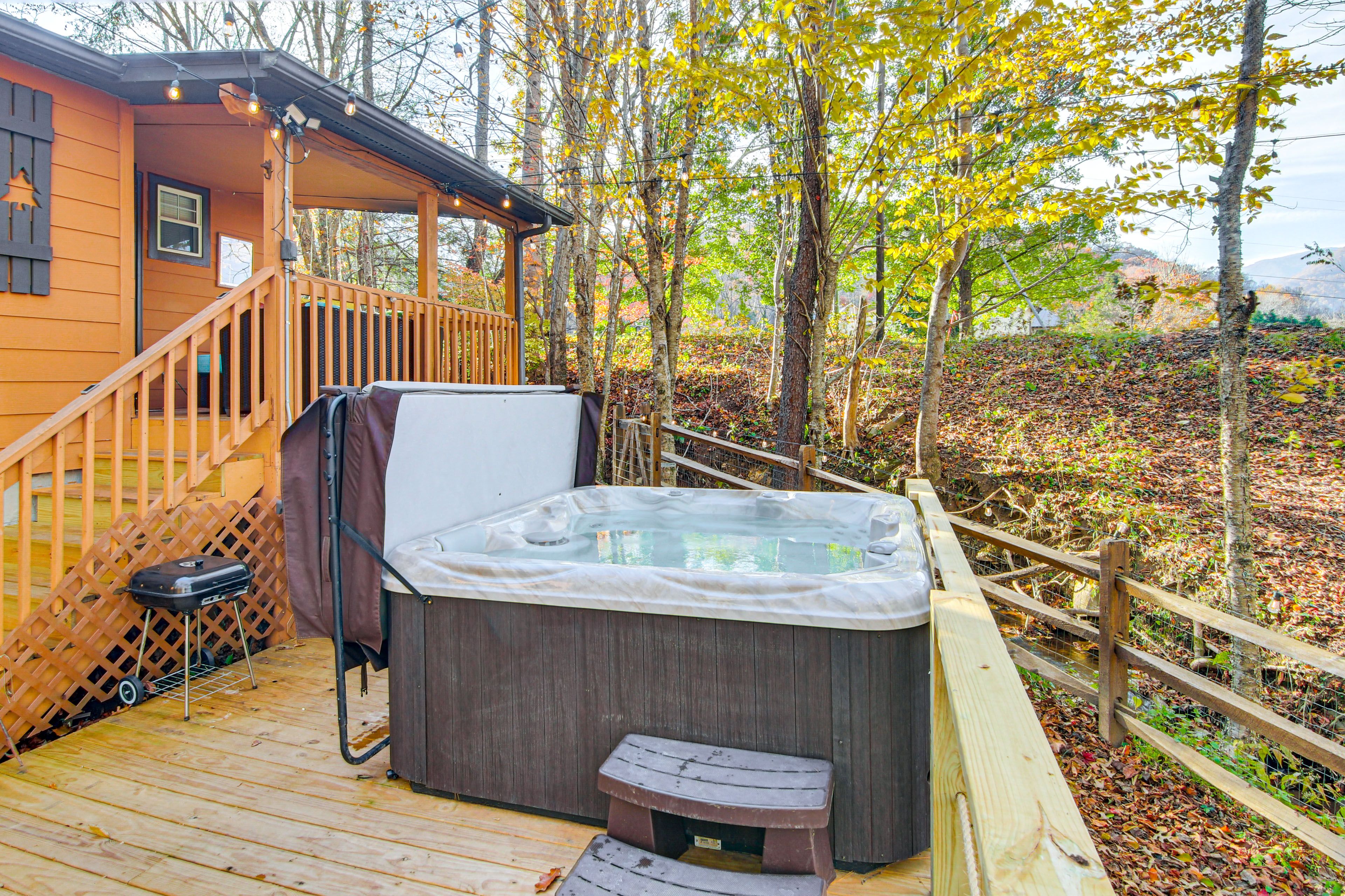 Deck | Private Hot Tub | Gas & Charcoal Grills