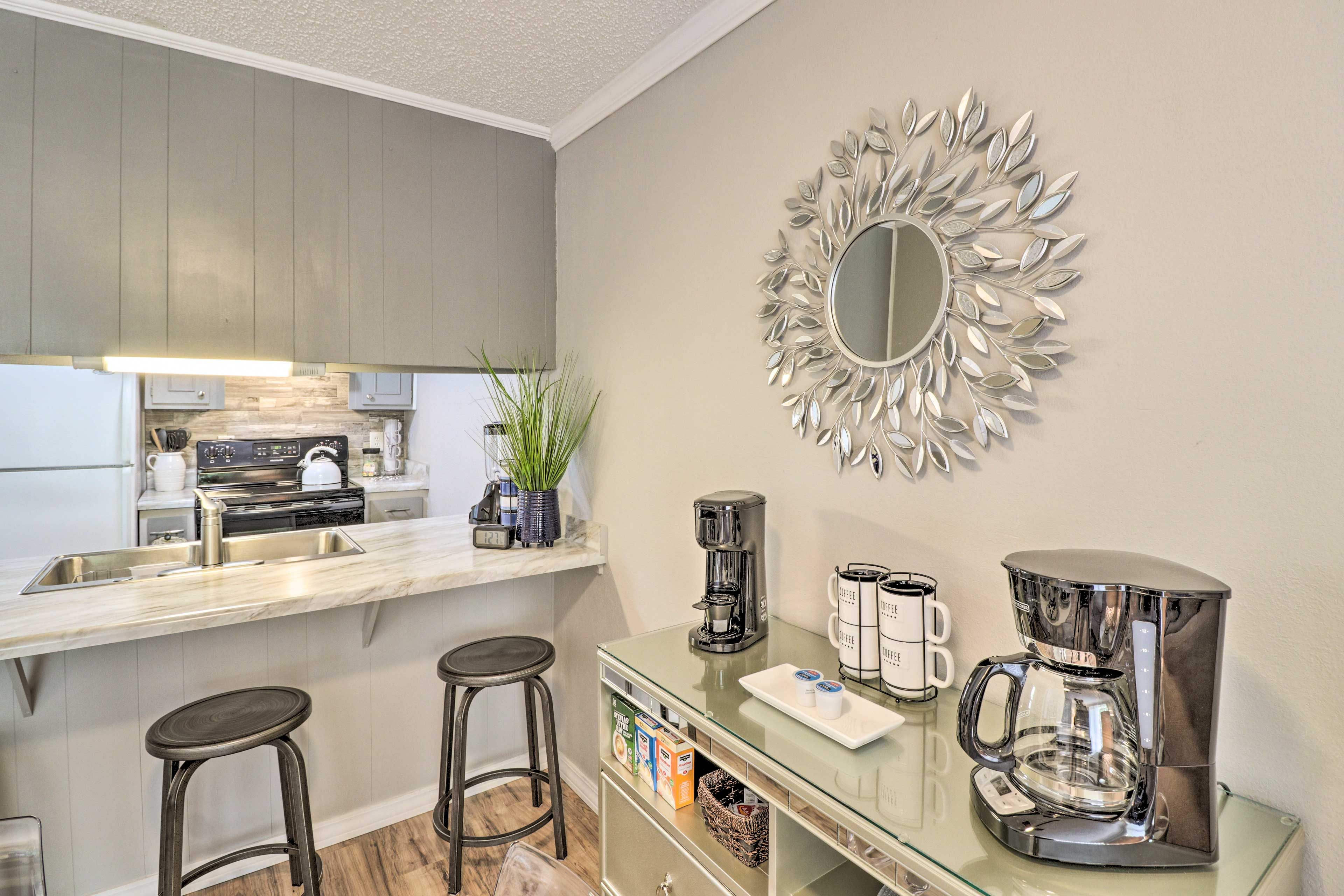 Kitchen | Coffee Bar w/ Drip & Keurig Coffee Makers