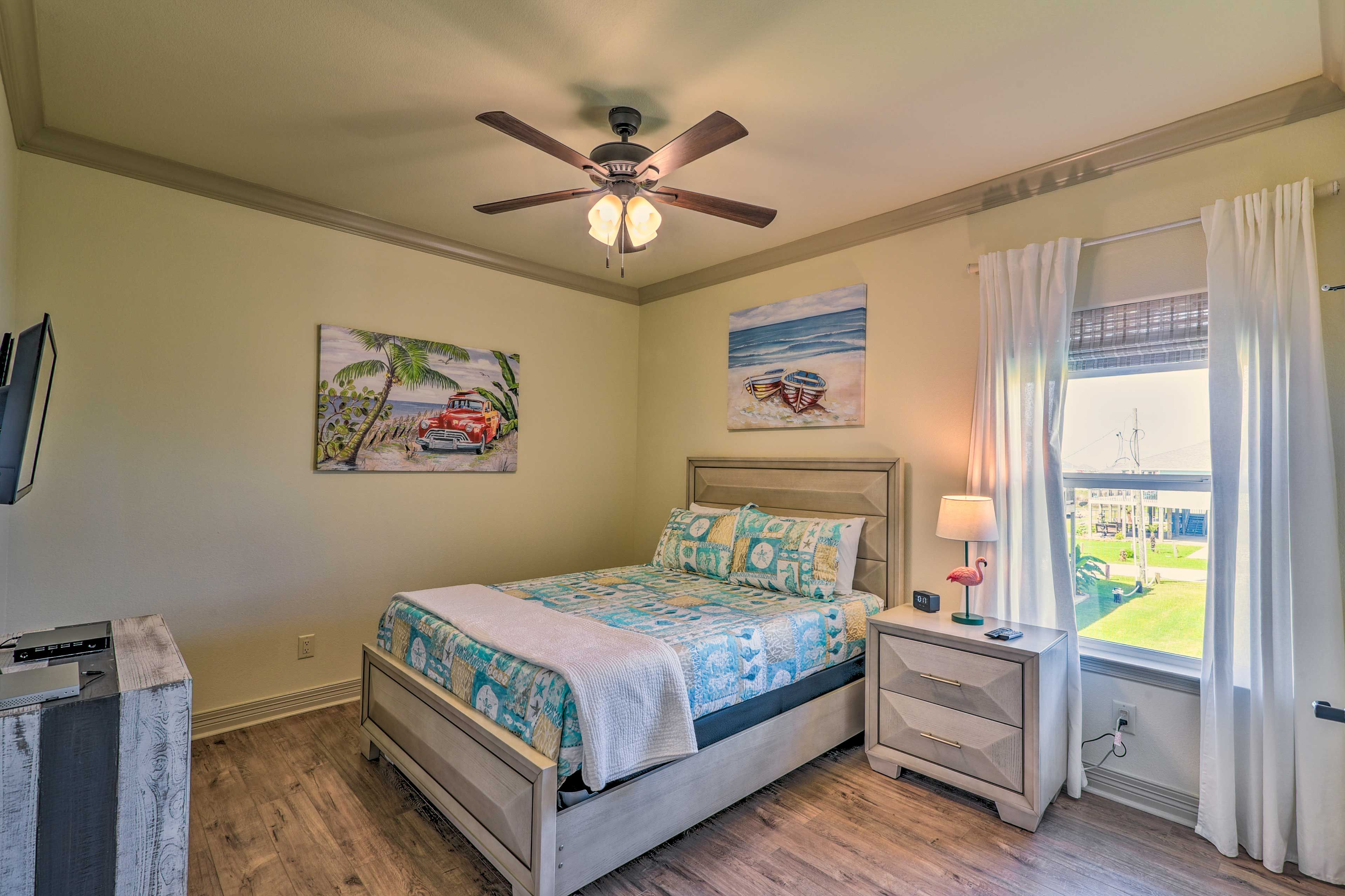 Bedroom 2 | Queen Bed