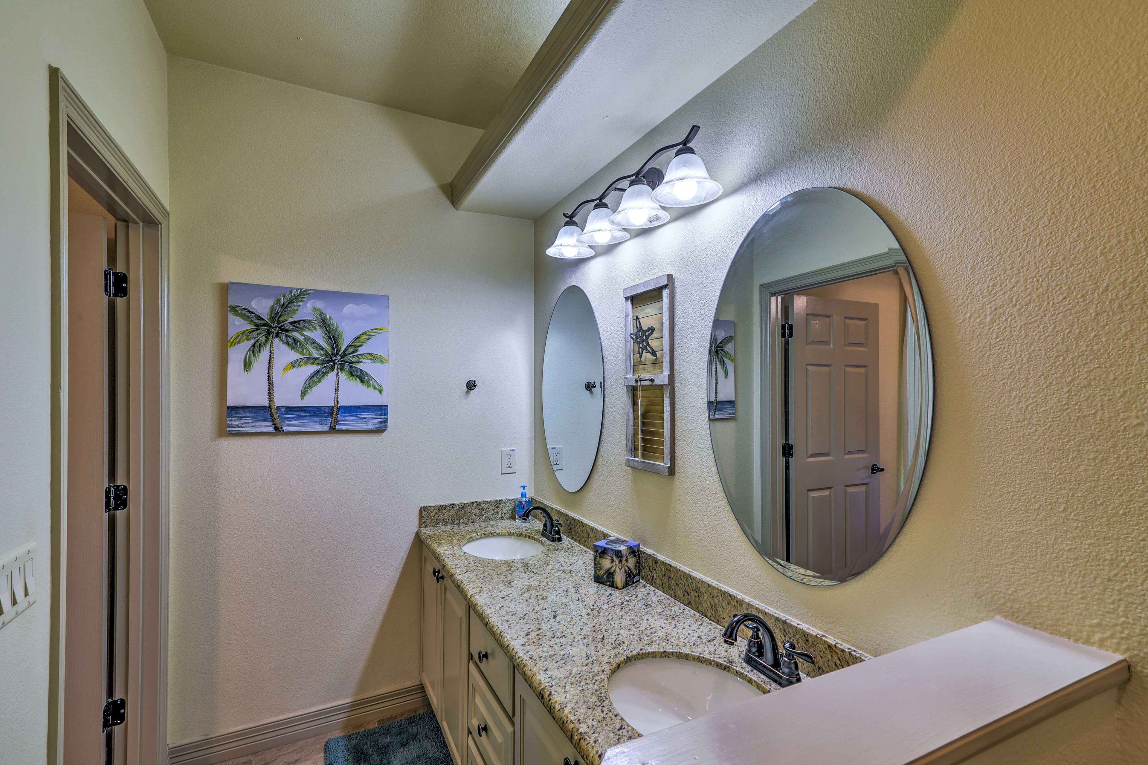 En-Suite Bathroom | Double Vanities
