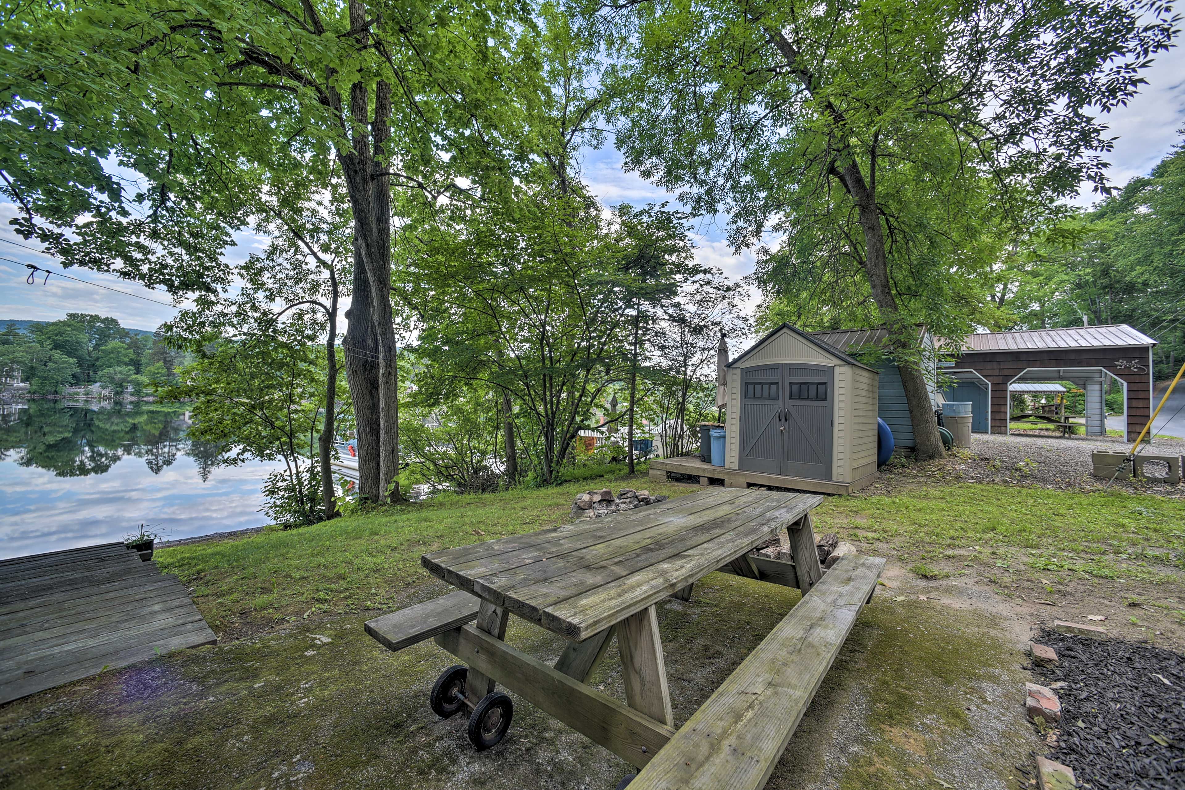 Outdoor Dining Area | External Security Devices