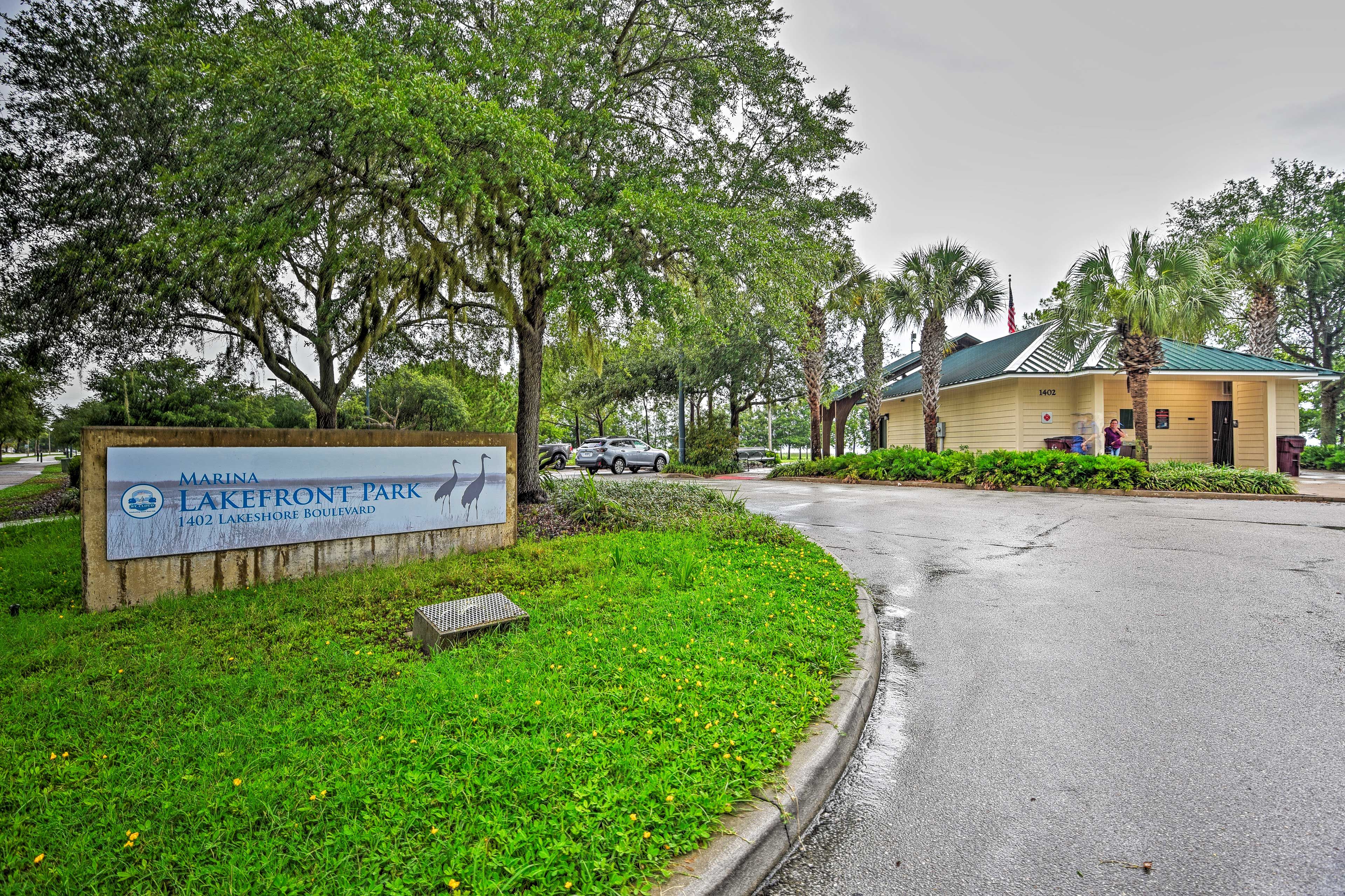 Lakefront Park Entry