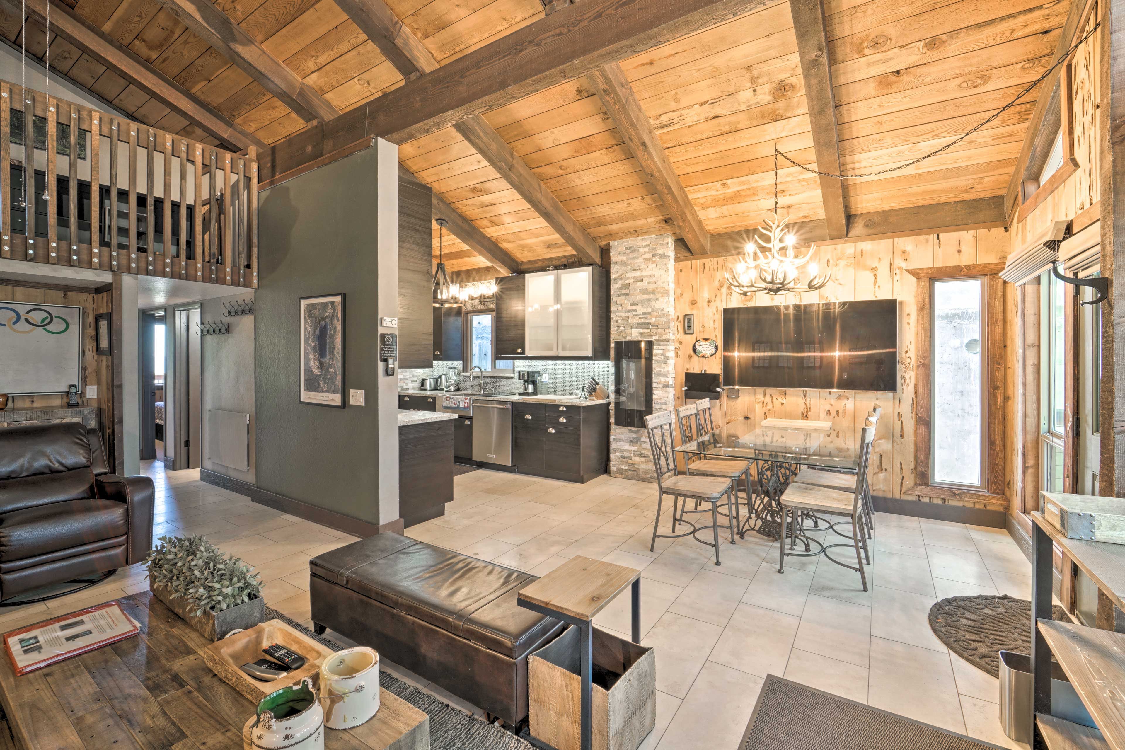 Stateline Vacation Rental Condo | 3BR | 1.5BA | 2 Stories | 1,248 Sq Ft