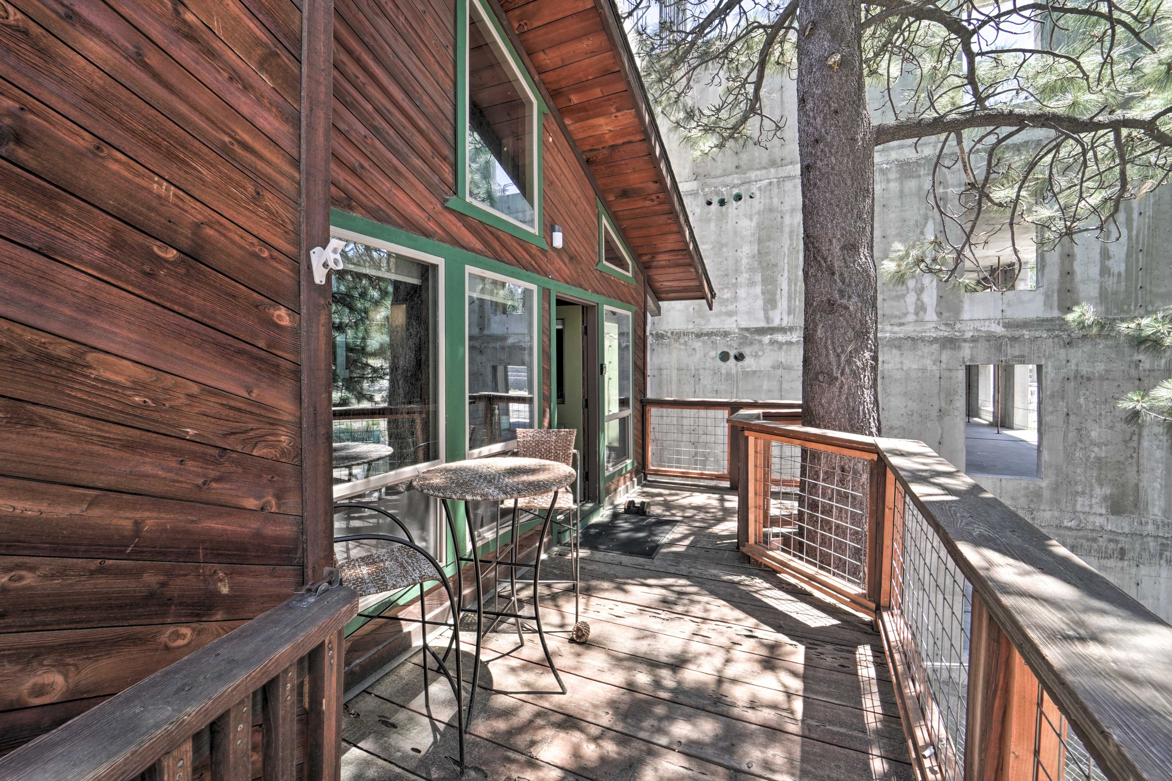 Deck | Home Entryway