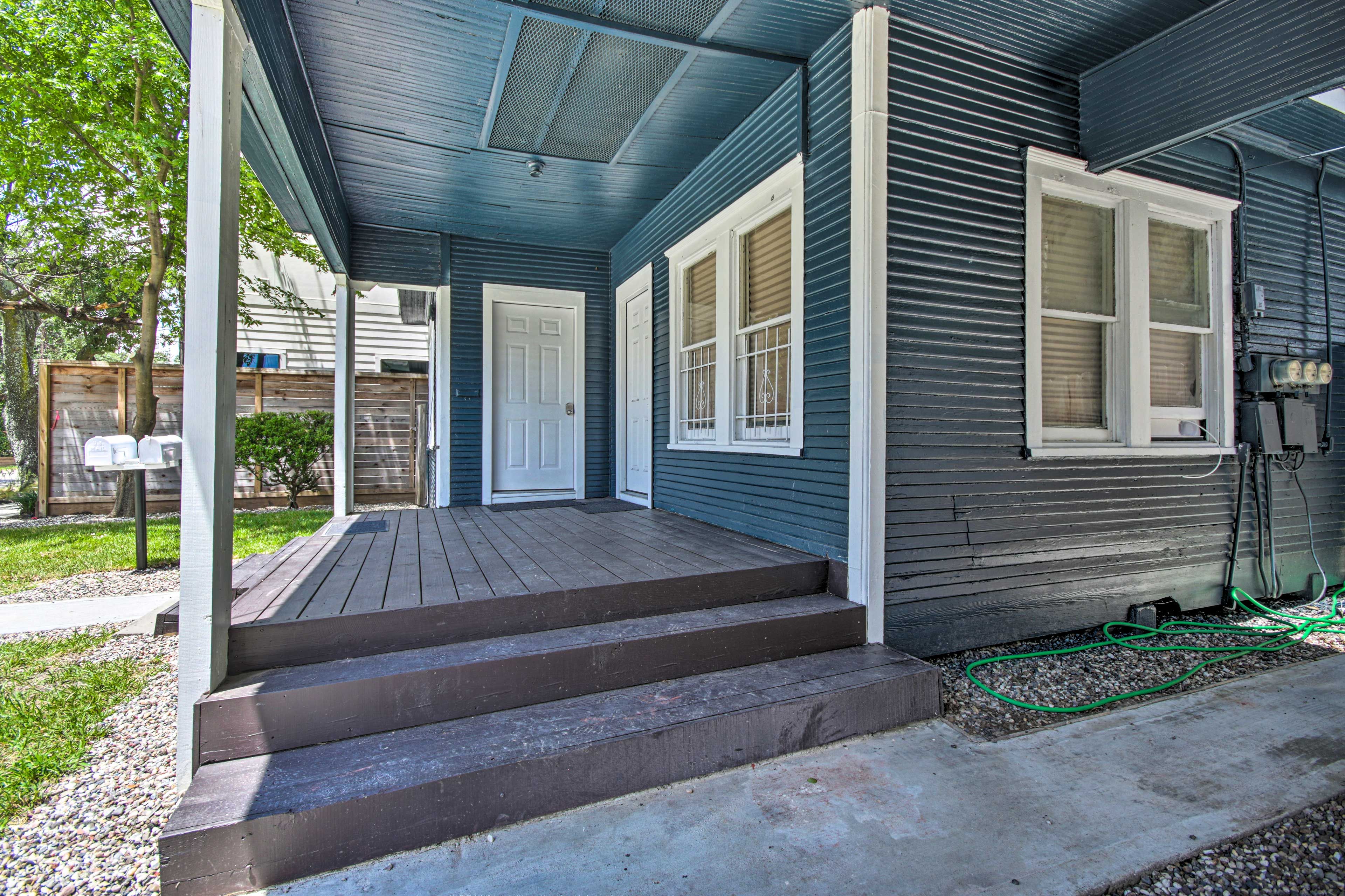 Shared Front Porch