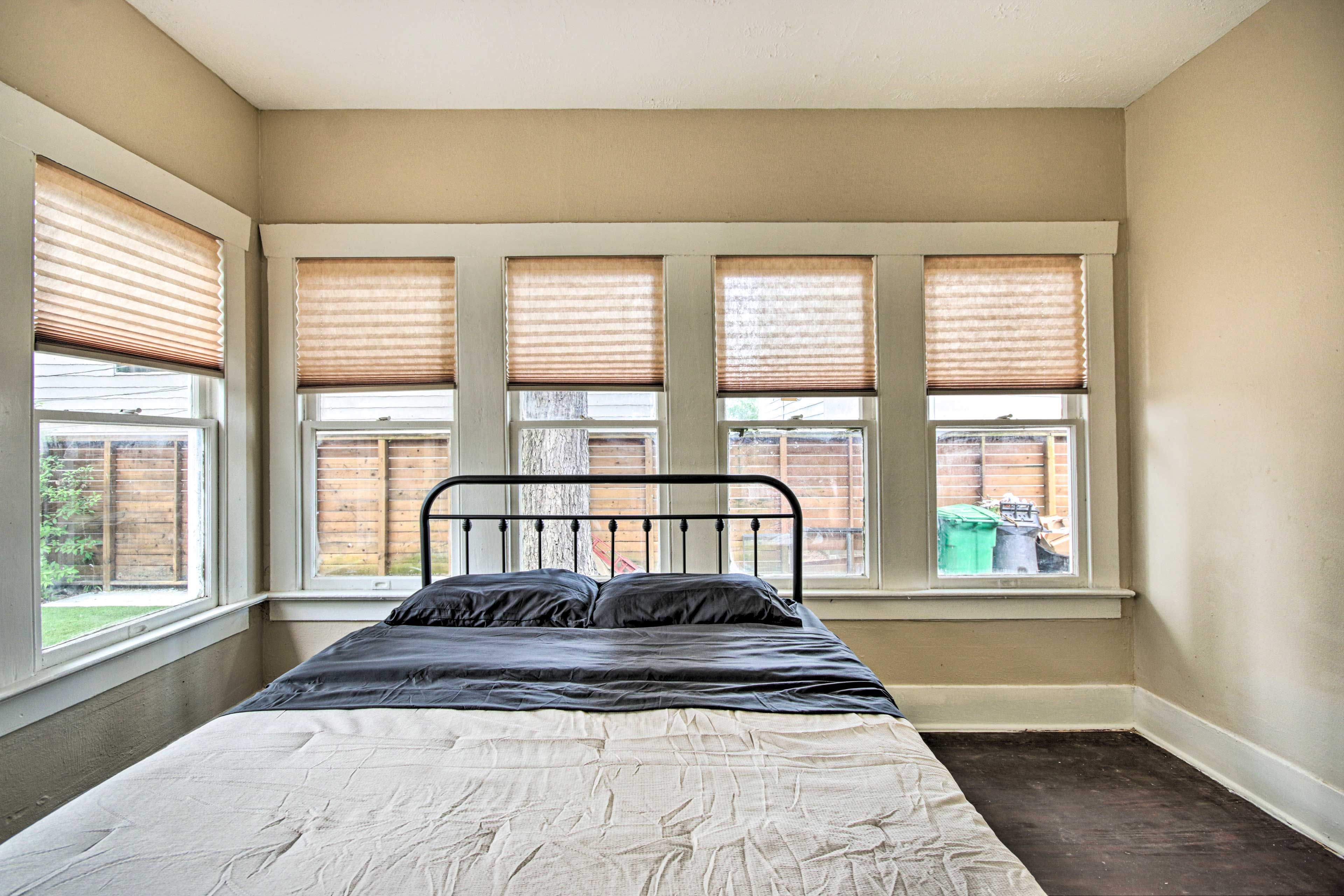 Bedroom | En-Suite Bathroom