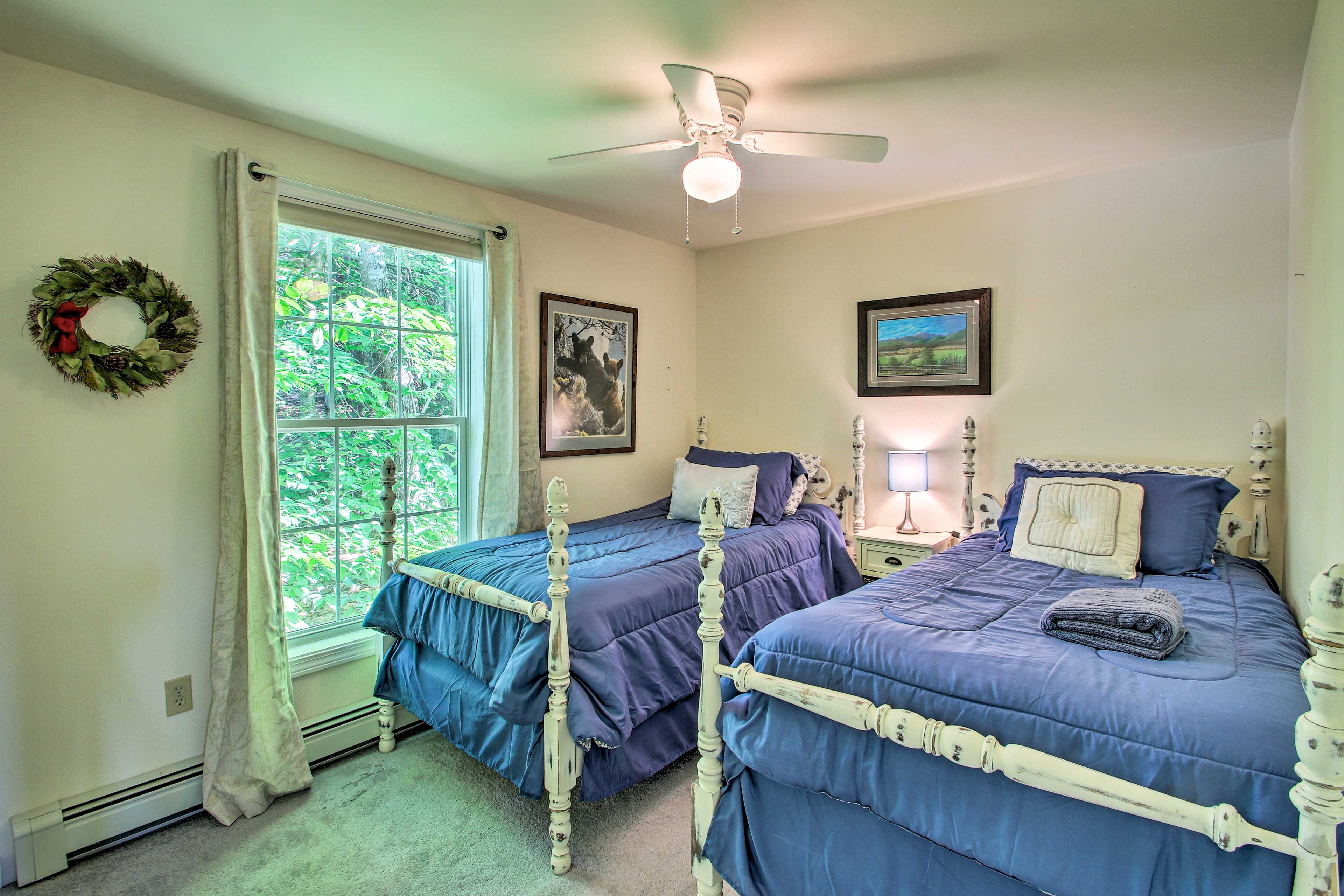 Bedroom 1 | Main Level | 2 Twin Beds