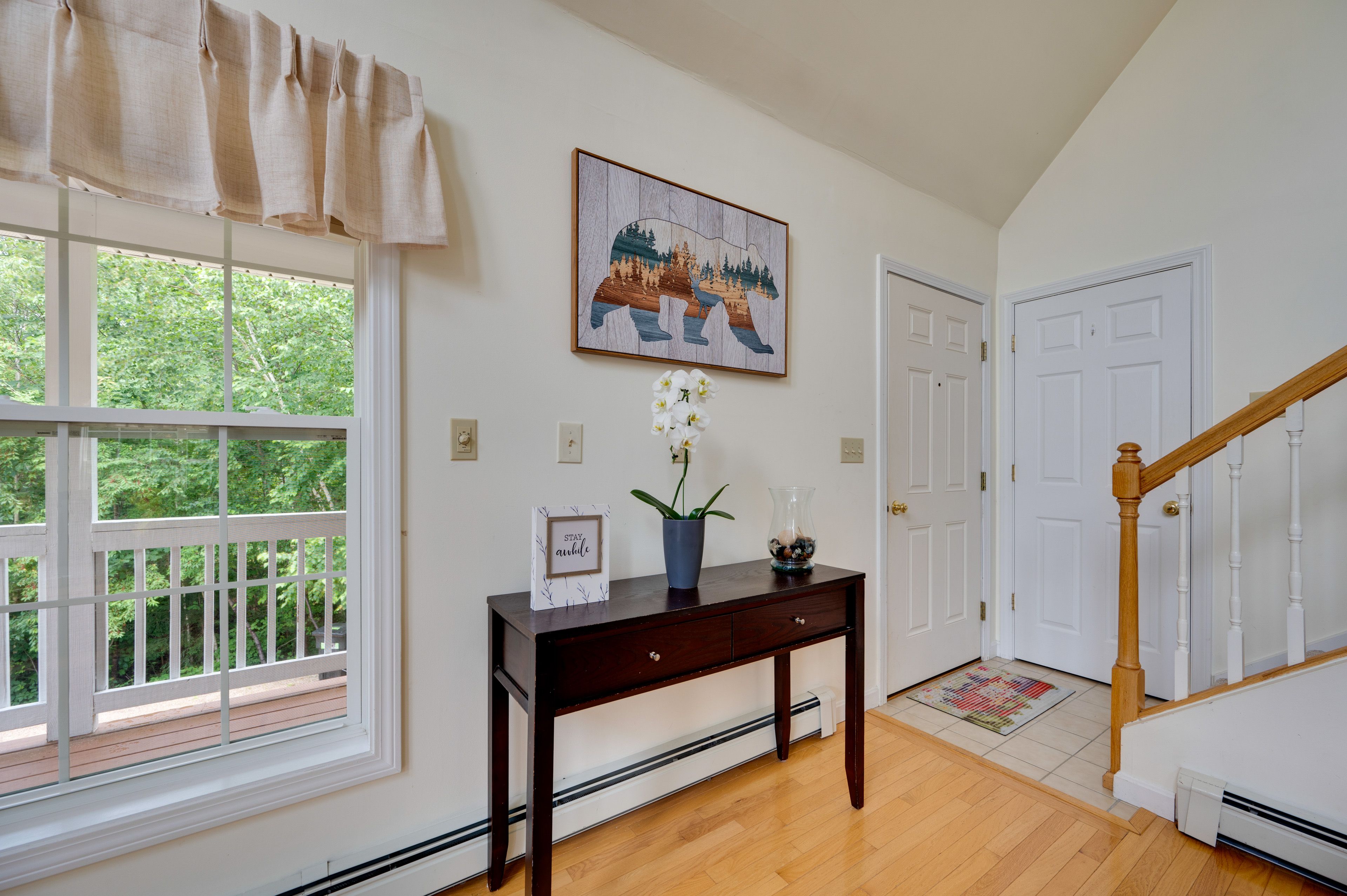 Entryway | Main Level