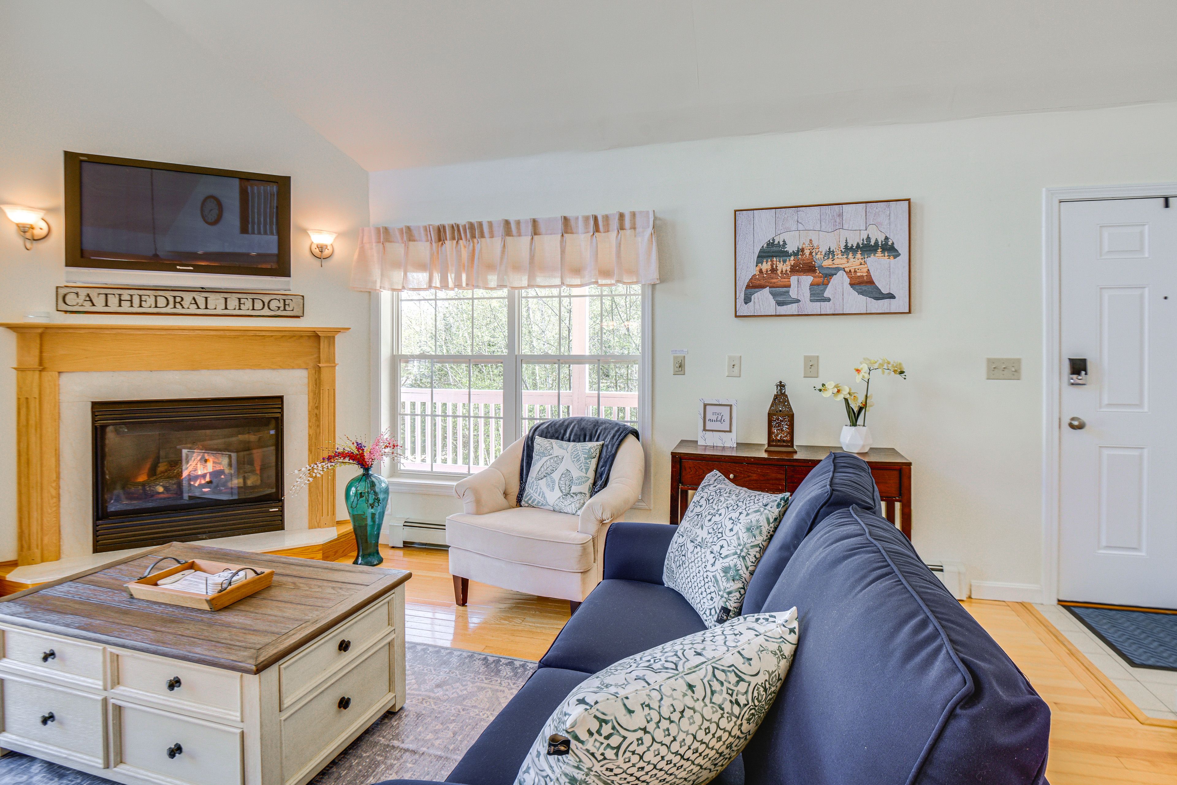 Living Room | Main Level | Smart TV w/ YouTube TV & FireStick | Gas Fireplace