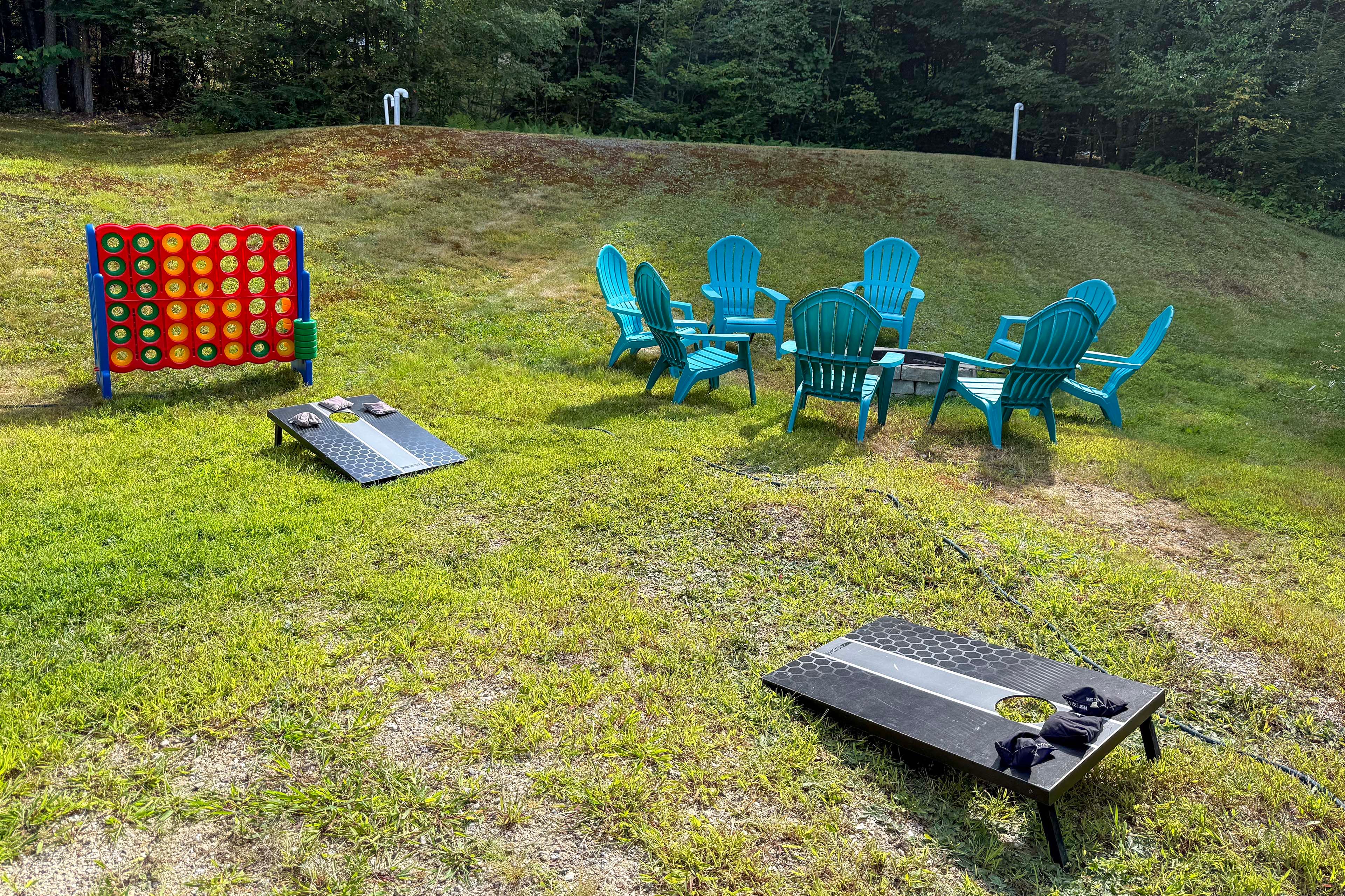 Private Yard | Outdoor Games | Fire Pit w/ Seating