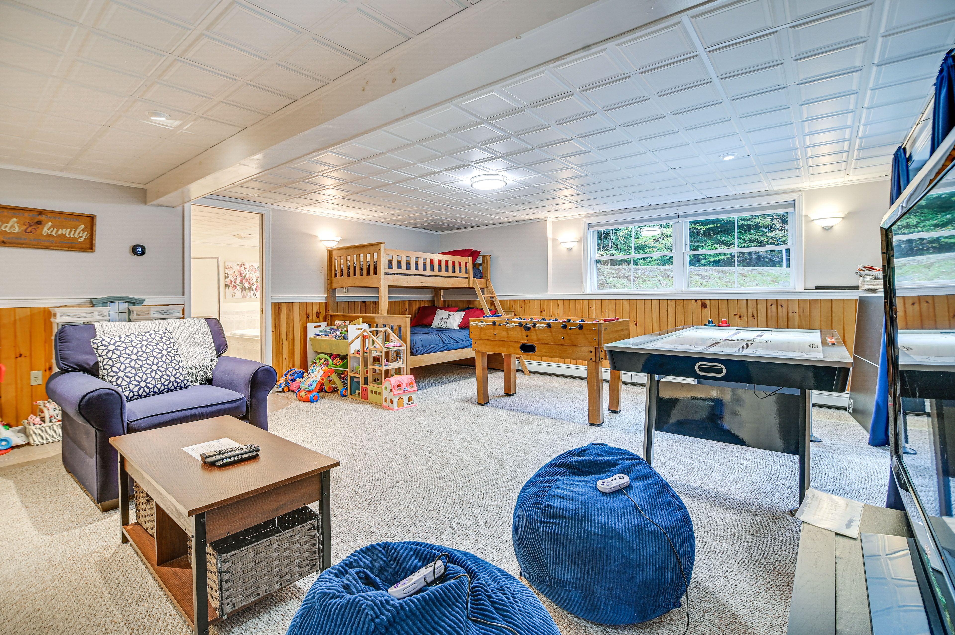 Game Room | Lower Level | Queen Sleeper Sofa | Twin/Full Bunk Bed | Smart TV