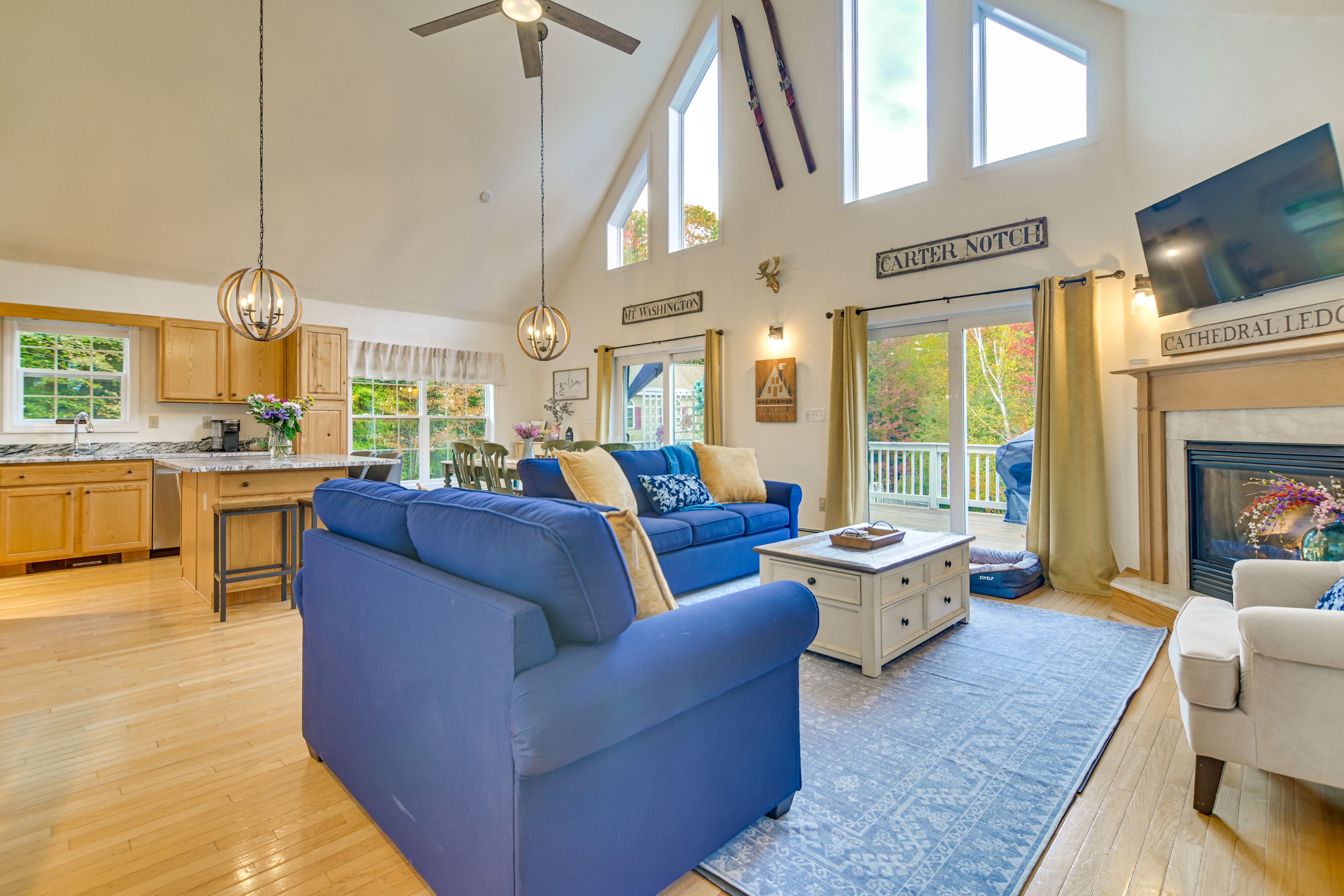 Living Room | Main Level | Smart TV | Gas Fireplace